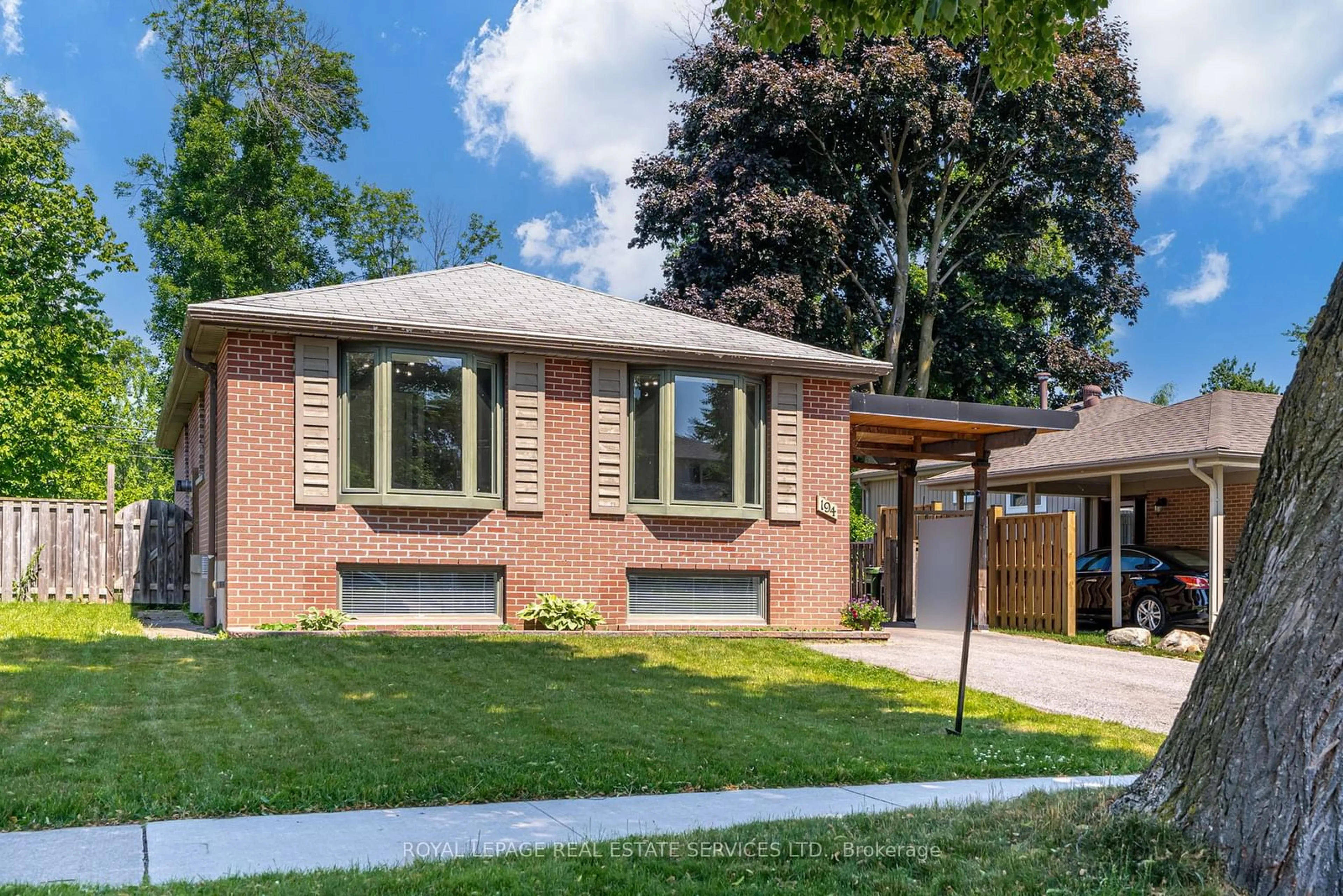 Home with brick exterior material for 194 Sylvan Ave, Toronto Ontario M1E 1A3