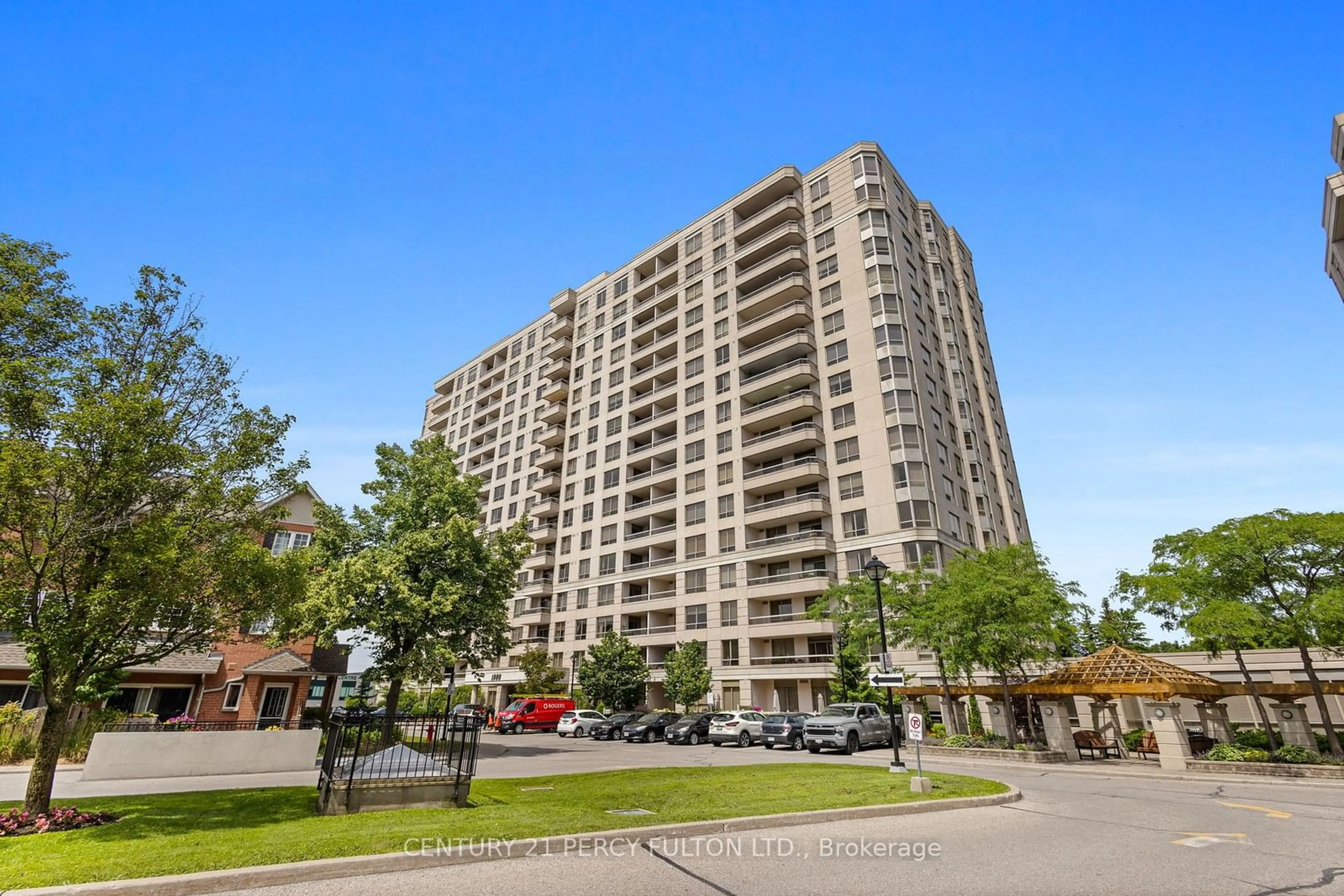 A pic from exterior of the house or condo for 1000 The Esplanade #114, Pickering Ontario L1V 6V4