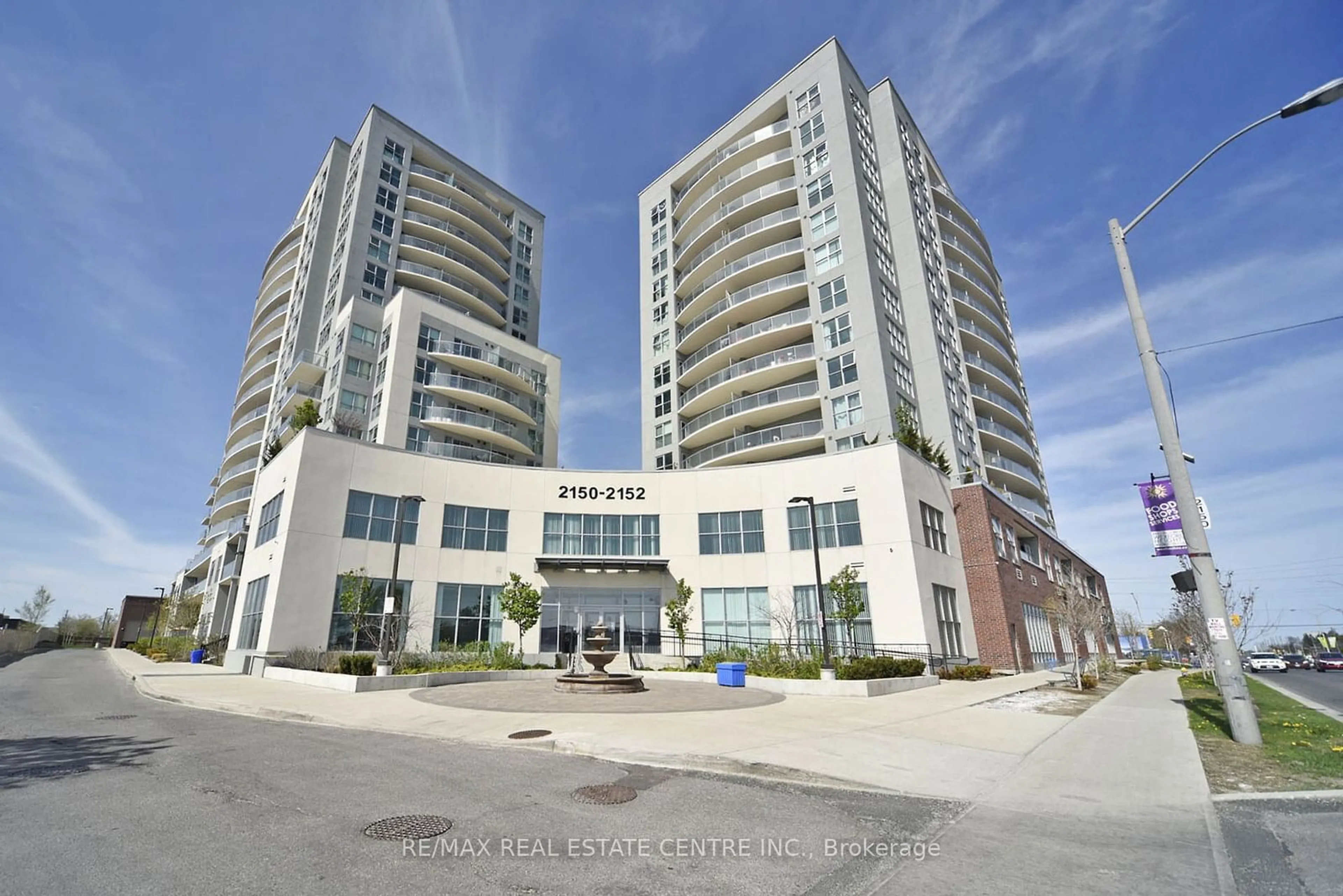 A pic from exterior of the house or condo for 2152 Lawrence Ave #608, Toronto Ontario M1R 0B7