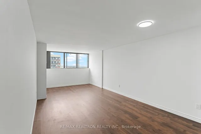 Additional property image - 10 Tapscott Rd Unit 1110