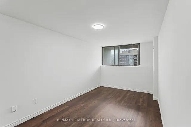 Additional property image - 10 Tapscott Rd Unit 1110