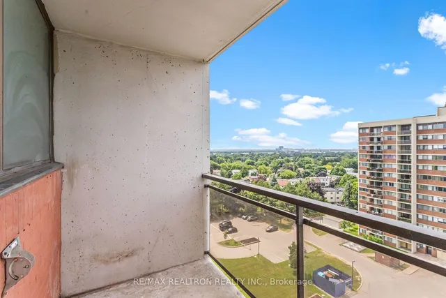 Additional property image - 10 Tapscott Rd Unit 1110