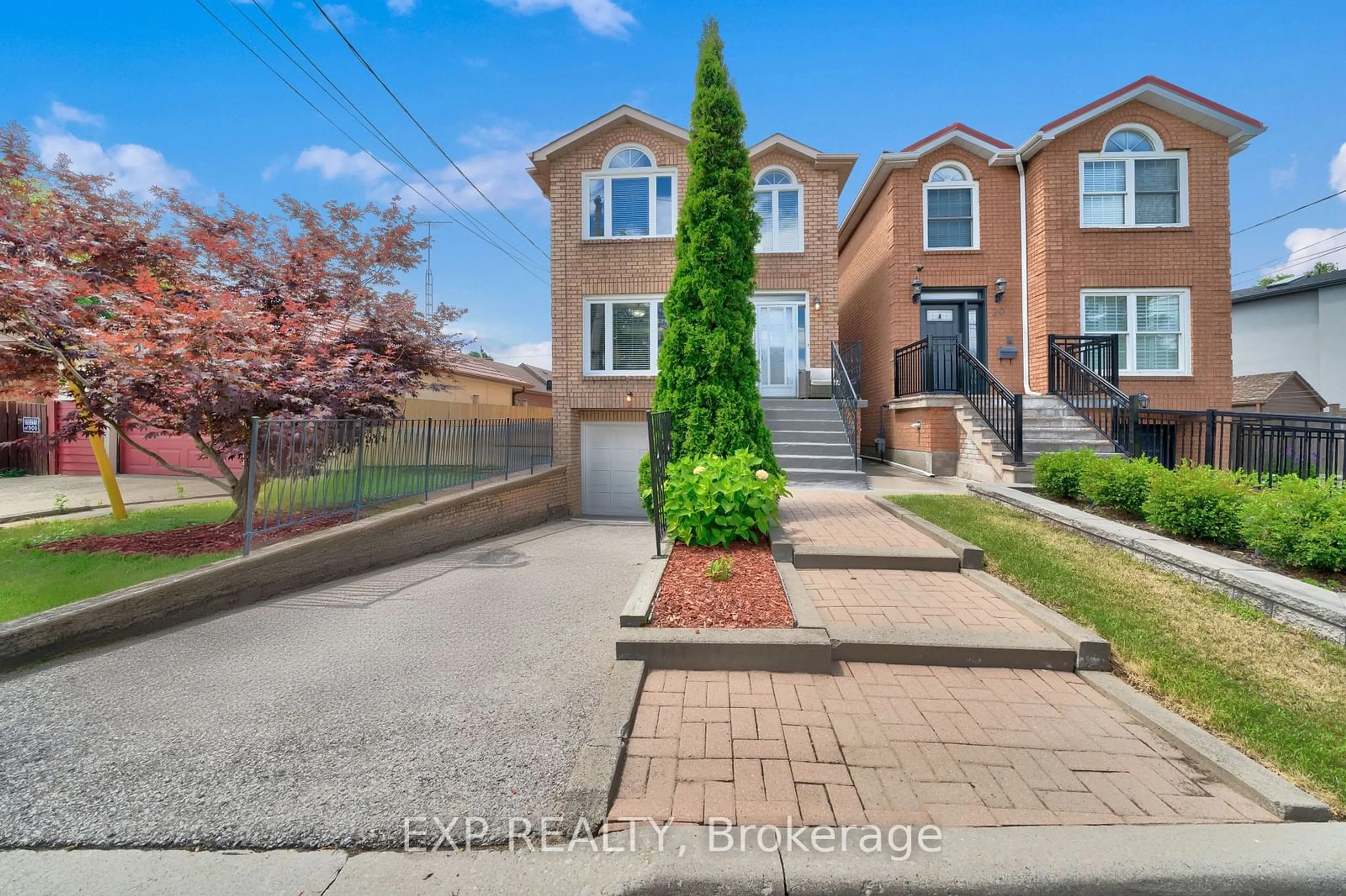 A pic from exterior of the house or condo for 18 Westlake Cres, Toronto Ontario M4C 2X2