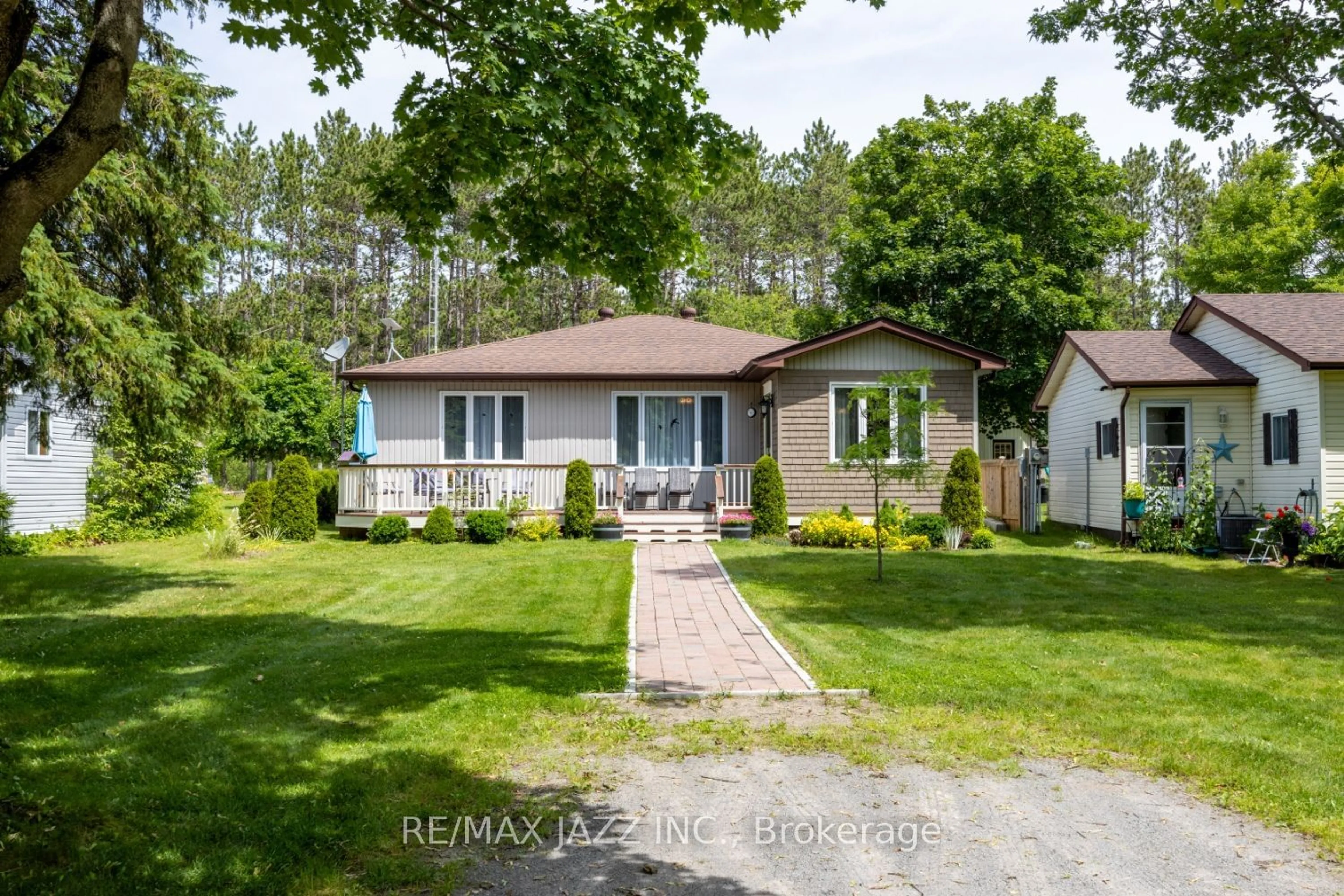 Frontside or backside of a home for 10126 Long Sault Rd #14, Clarington Ontario L0B 1J0