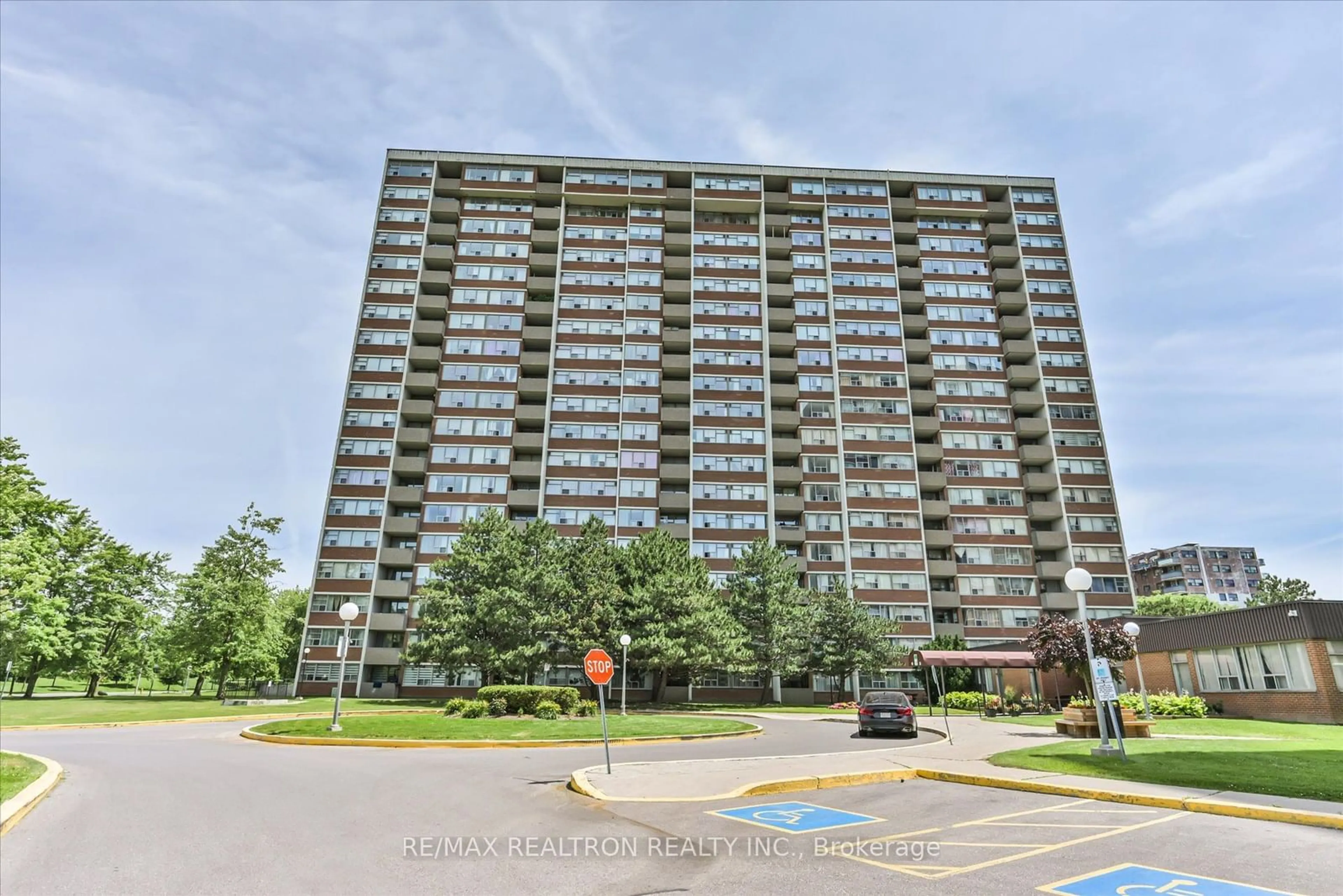 A pic from exterior of the house or condo for 45 Silver Spring Blvd #108, Toronto Ontario M1V 1R2