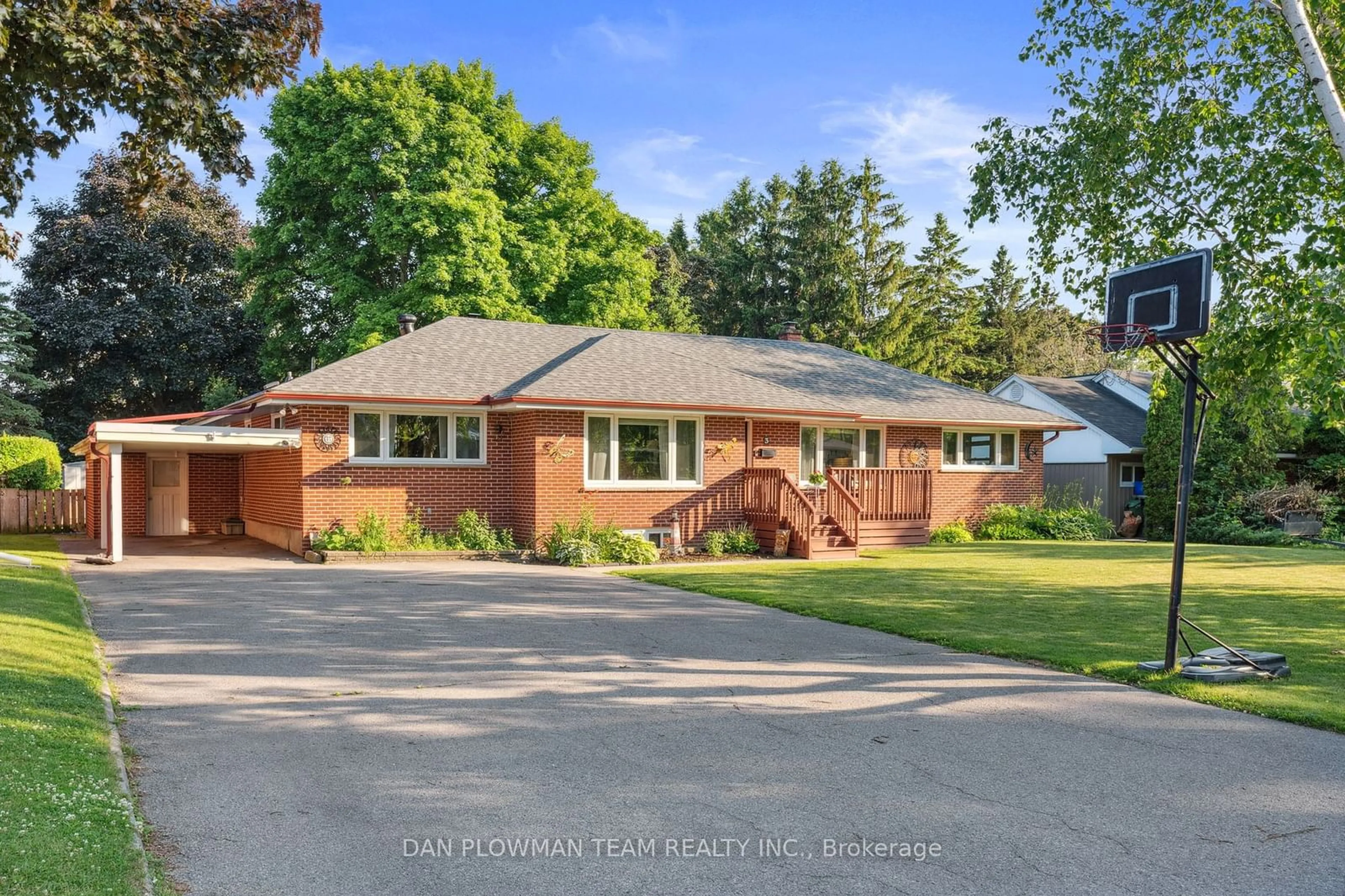 Frontside or backside of a home for 3 Frederick Ave, Clarington Ontario L1C 2B8