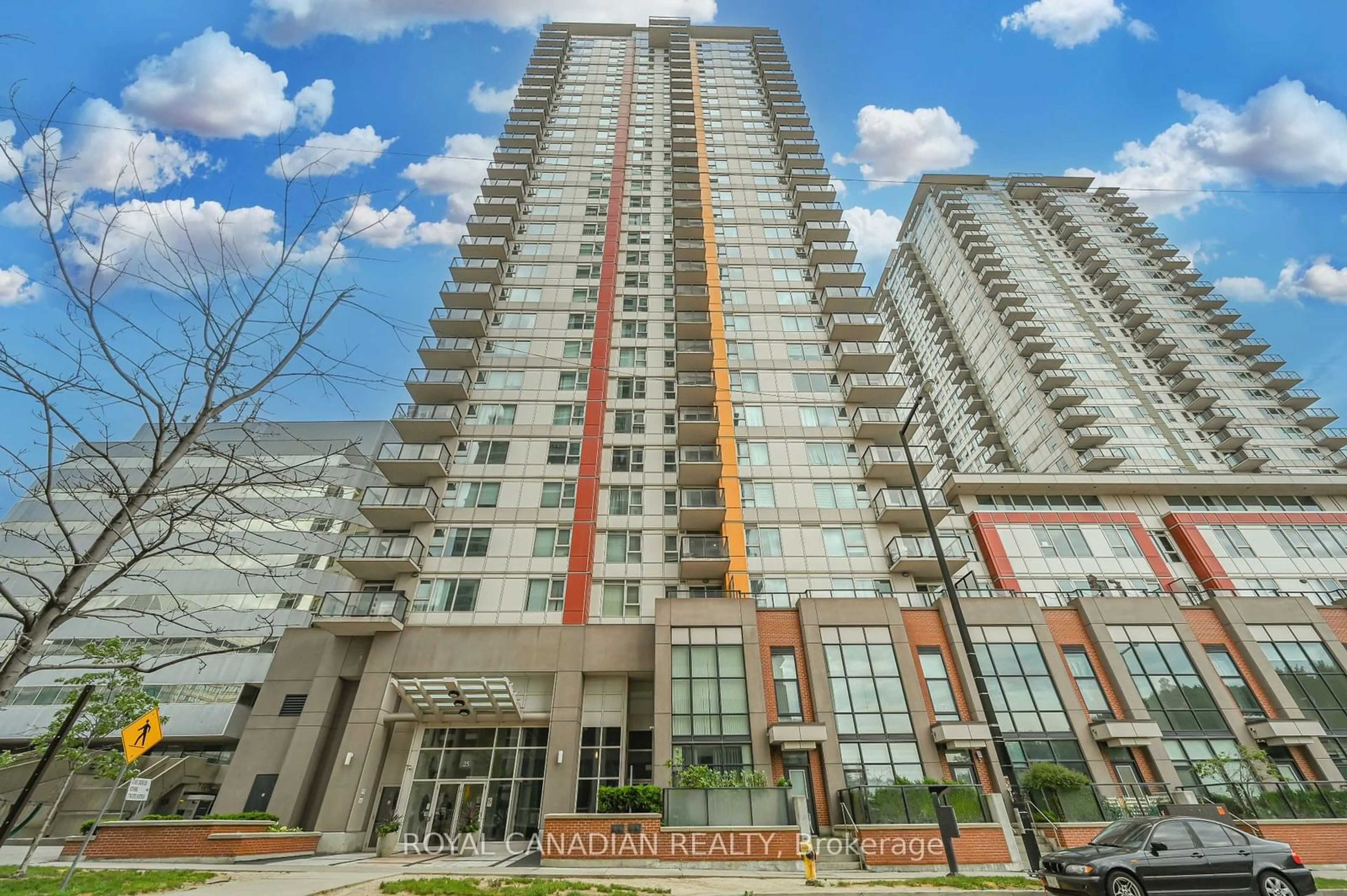 A pic from exterior of the house or condo for 25 Town Centre Crt #701, Toronto Ontario M1P 0B4