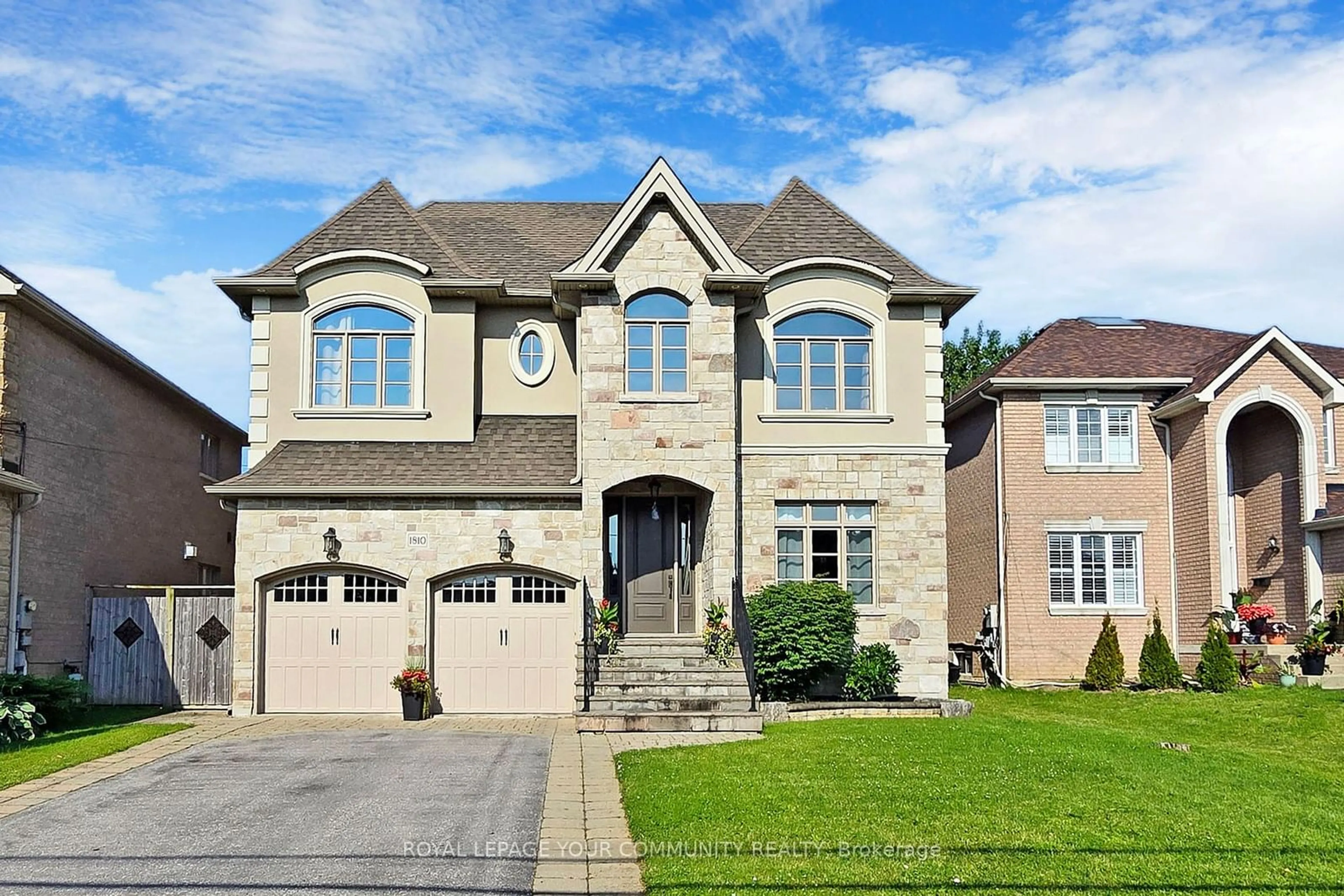 Home with brick exterior material for 1810 Woodview Ave, Pickering Ontario L1V 1L4
