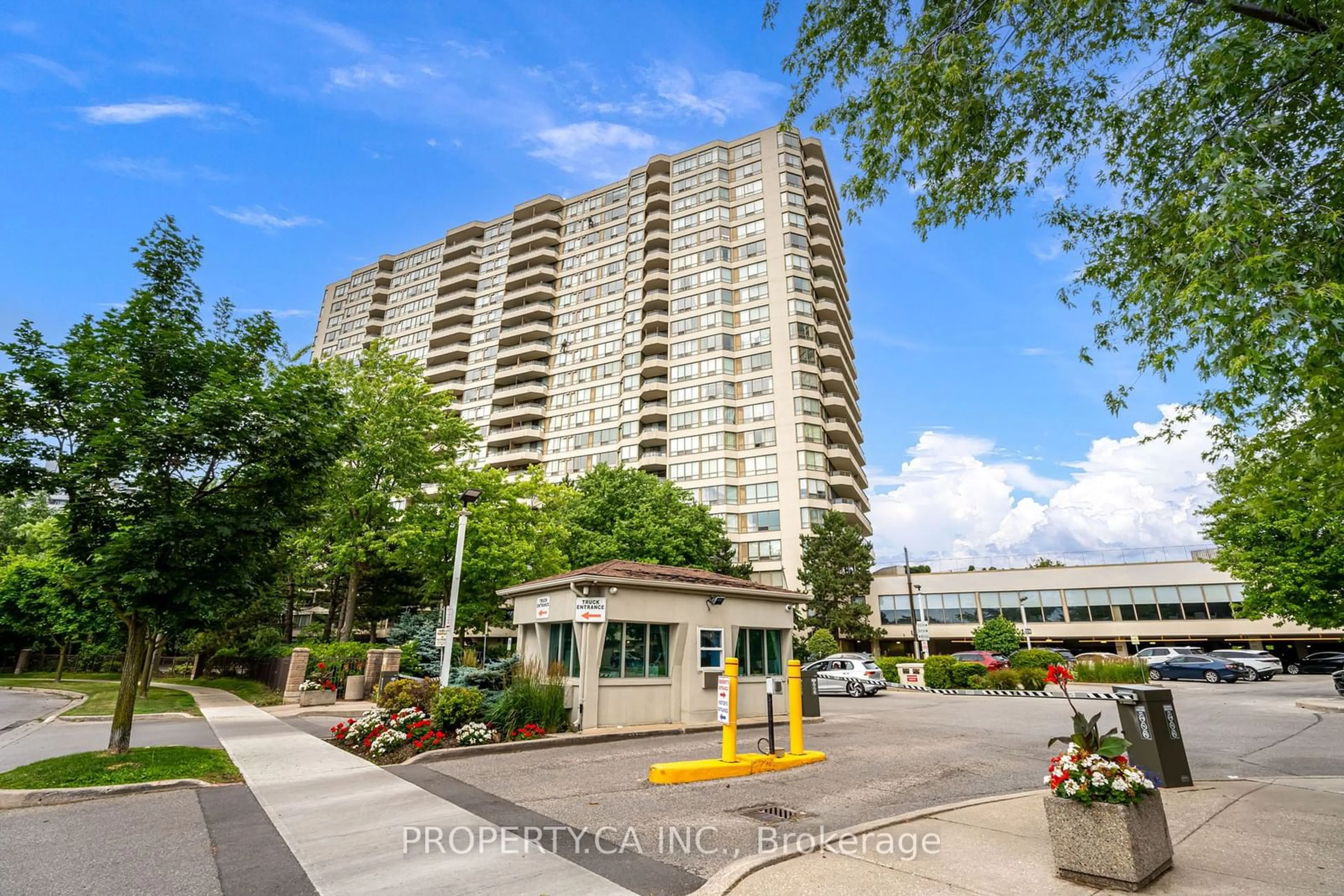 A pic from exterior of the house or condo for 5 Greystone Walk Dr #1713, Toronto Ontario M1K 5J5