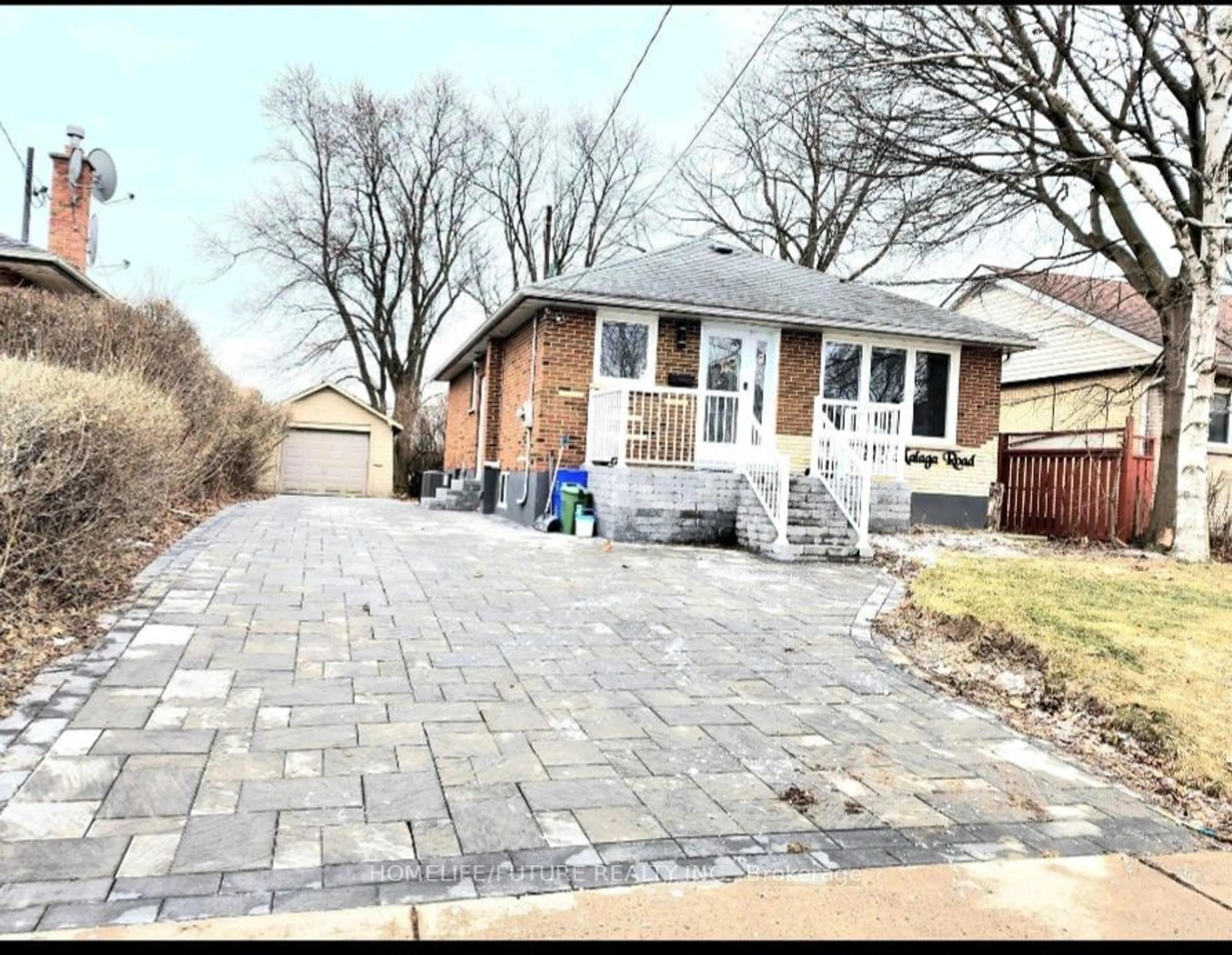 Frontside or backside of a home for 243 Malaga Rd, Oshawa Ontario L1J 1N6