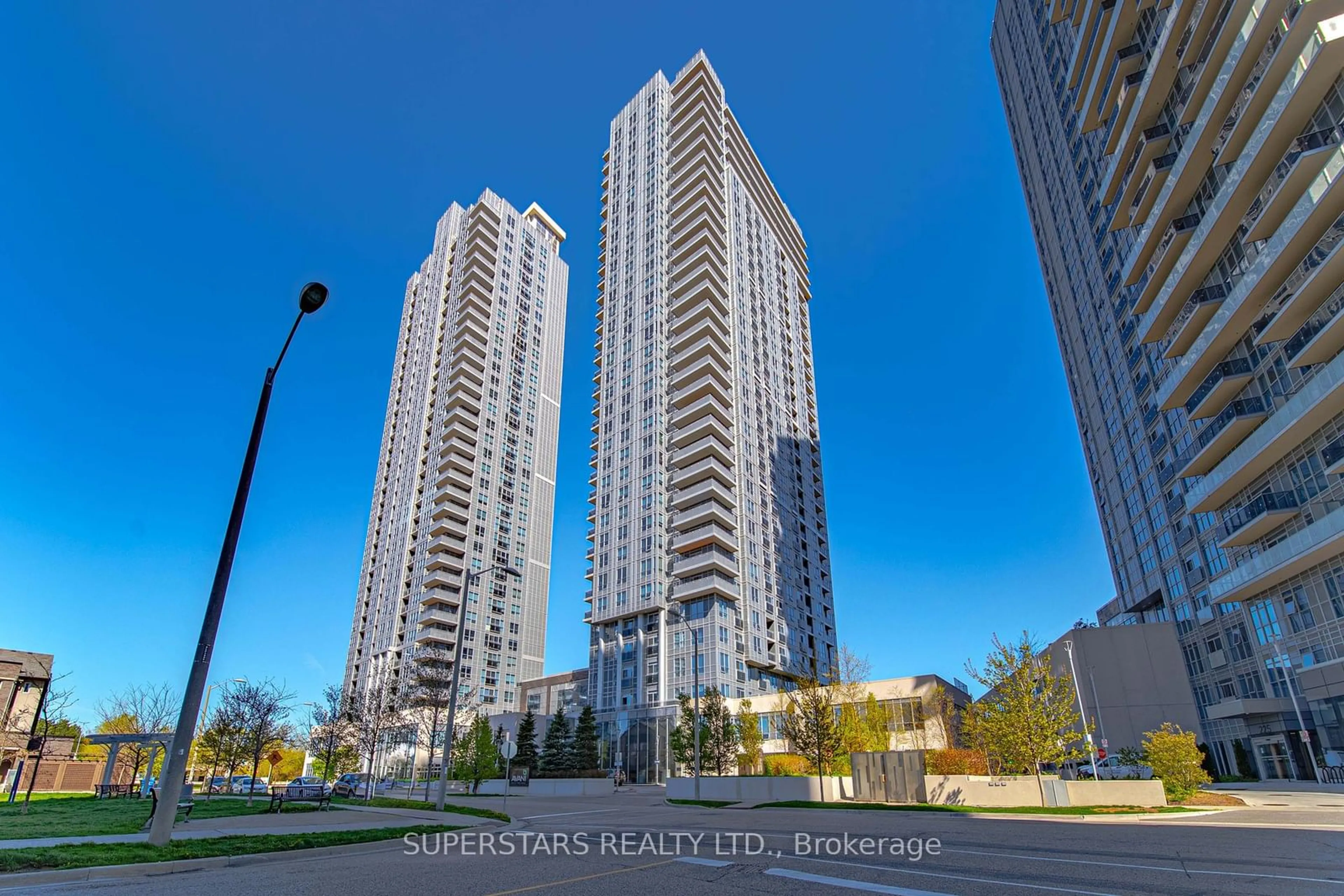 A pic from exterior of the house or condo for 255 Village Green Sq #408, Toronto Ontario M1S 0L7