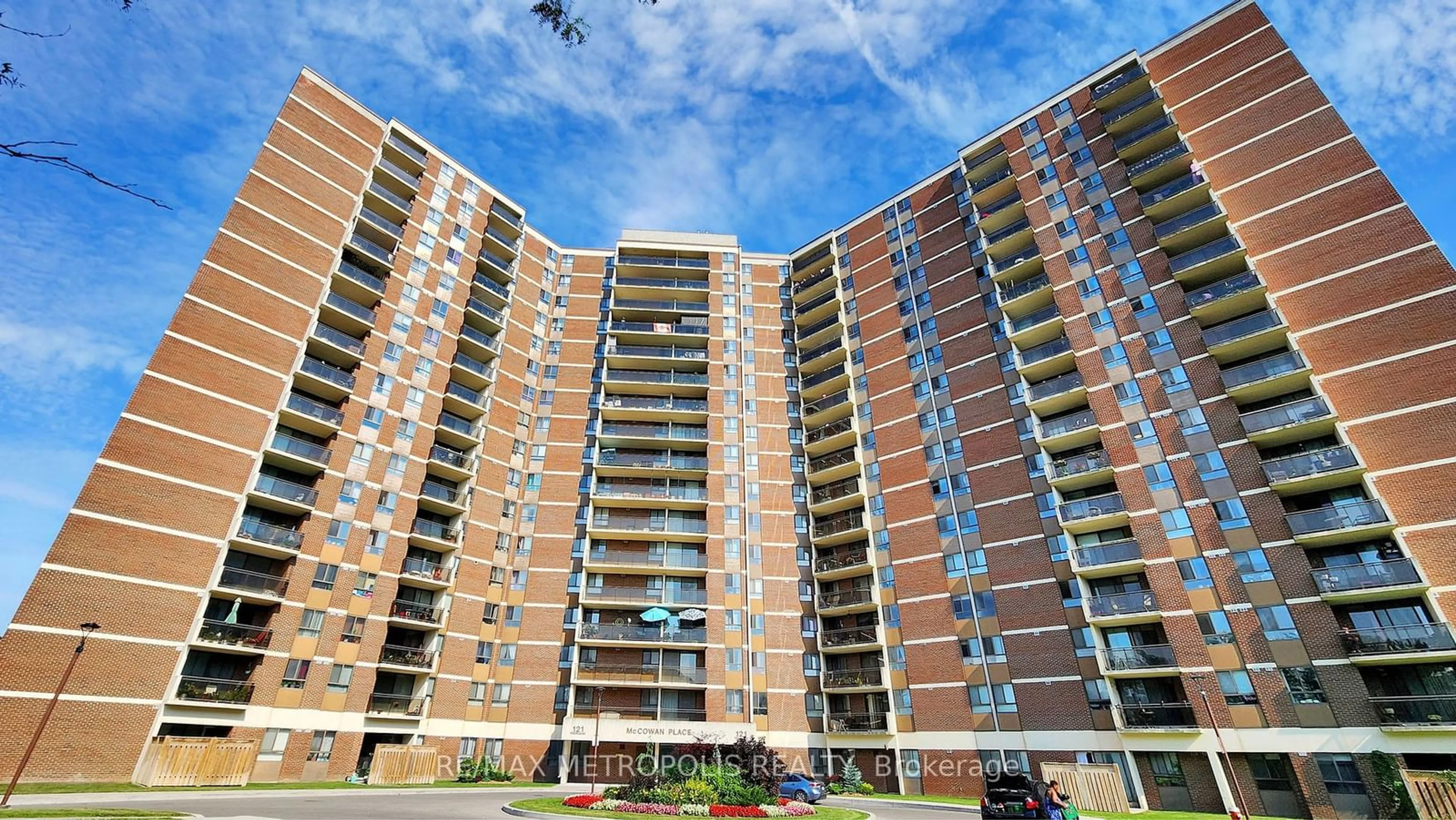 A pic from exterior of the house or condo for 121 Trudelle St #604, Toronto Ontario M1J 3K4