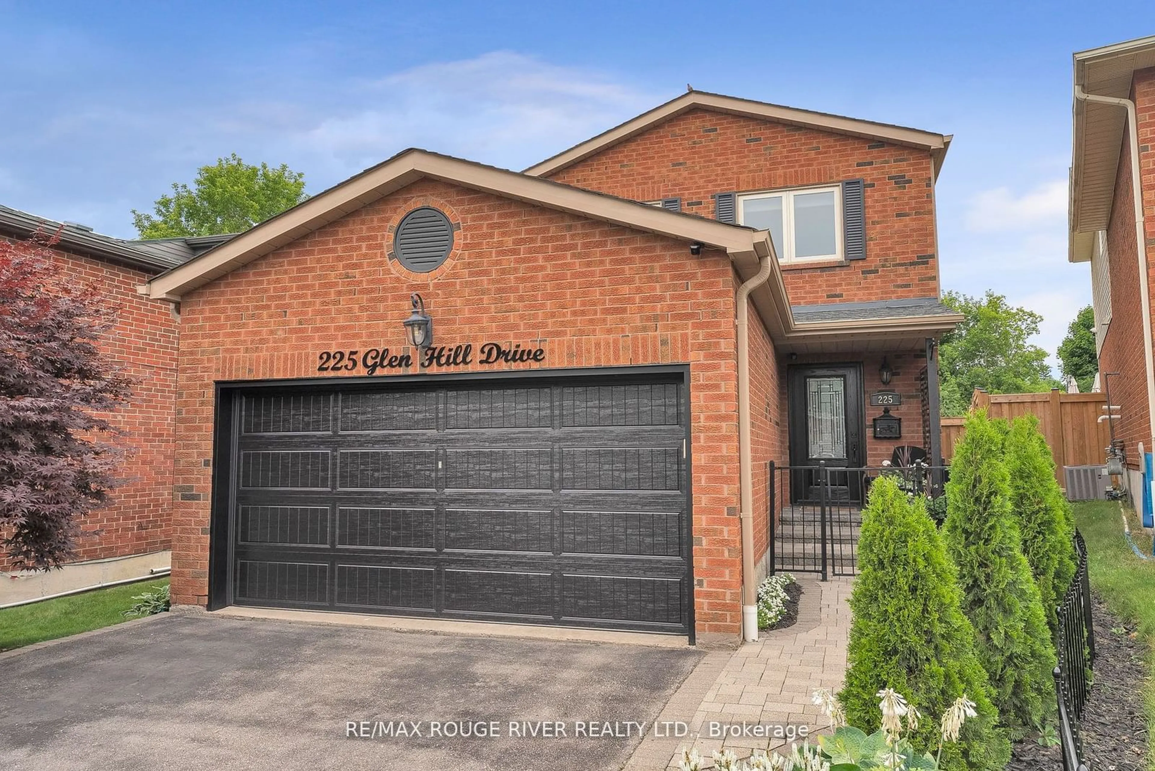 Home with brick exterior material for 225 Glen Hill Dr, Whitby Ontario L1N 7J5