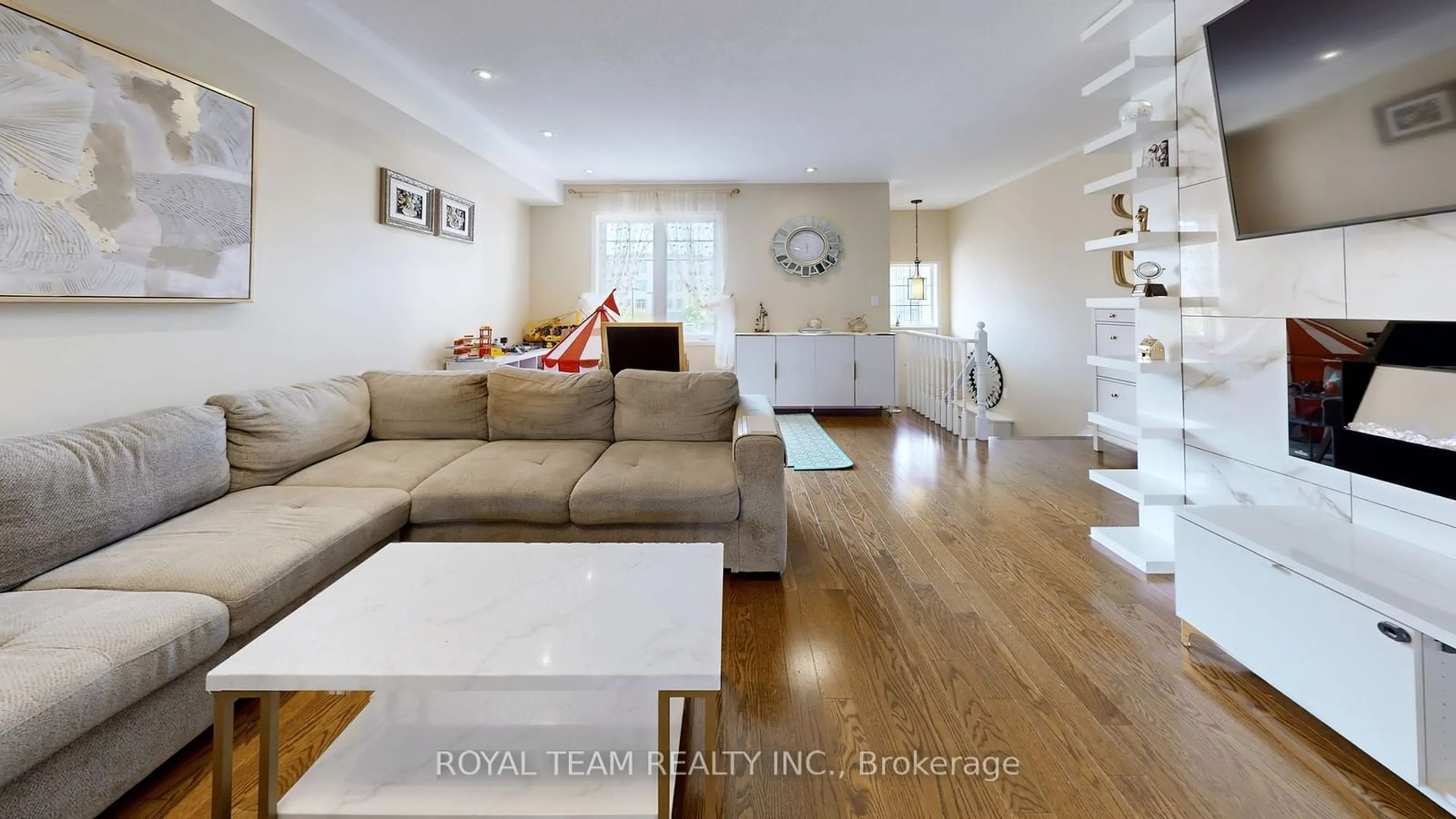 Living room for 41 Bell Estate Rd, Toronto Ontario M1L 0G5