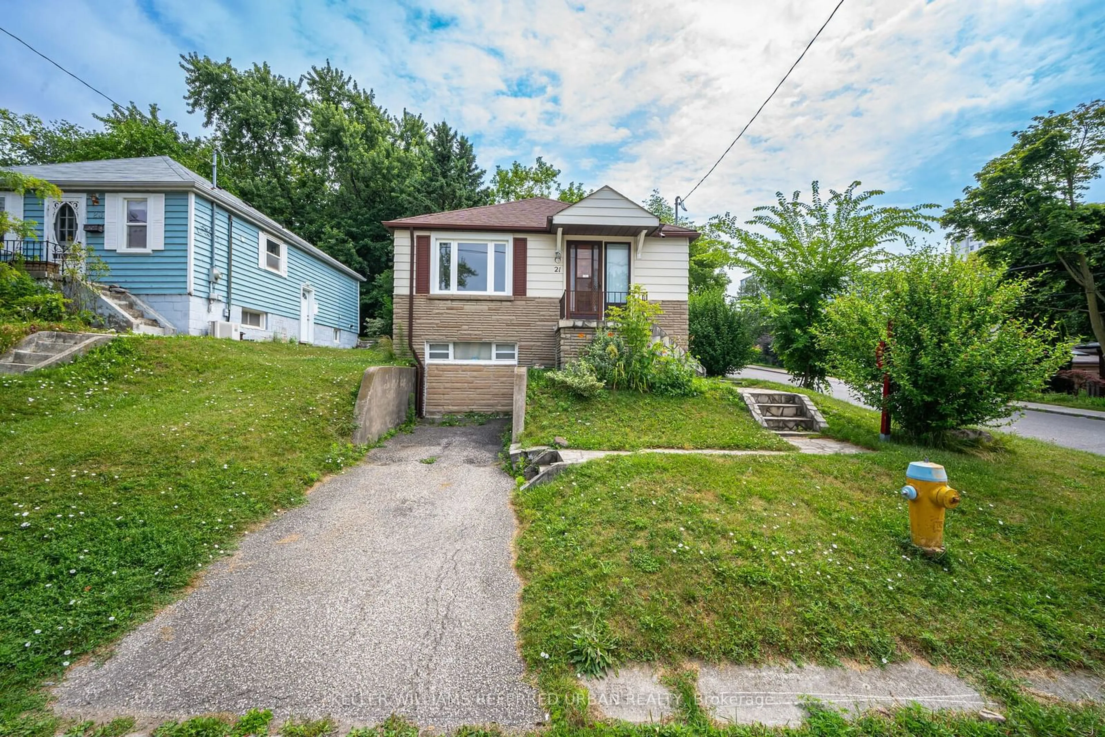 Frontside or backside of a home for 21 Bexhill Ave, Toronto Ontario M1L 3B7