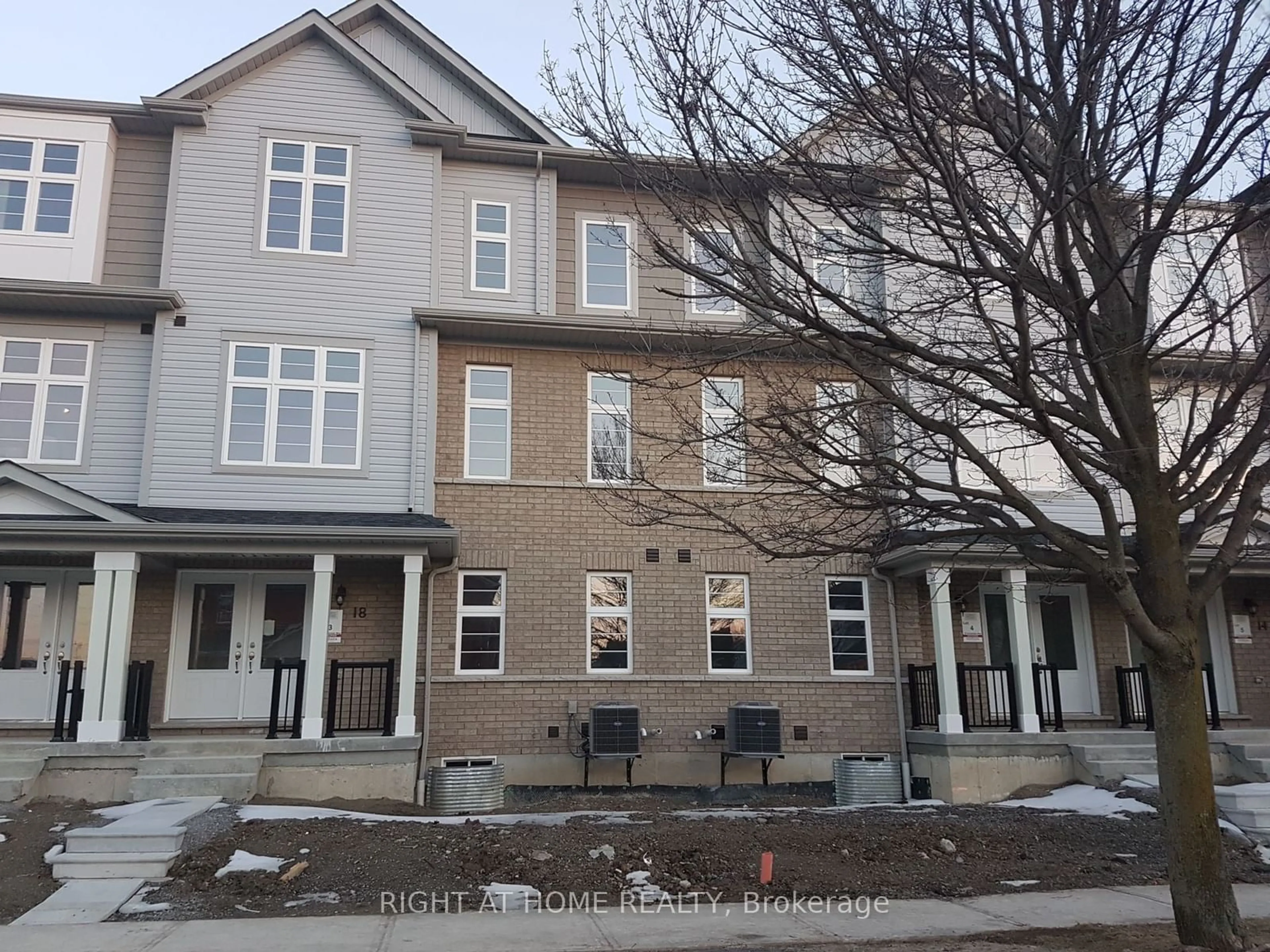 A pic from exterior of the house or condo for 18 Cornerside Way, Whitby Ontario L1M 0L8