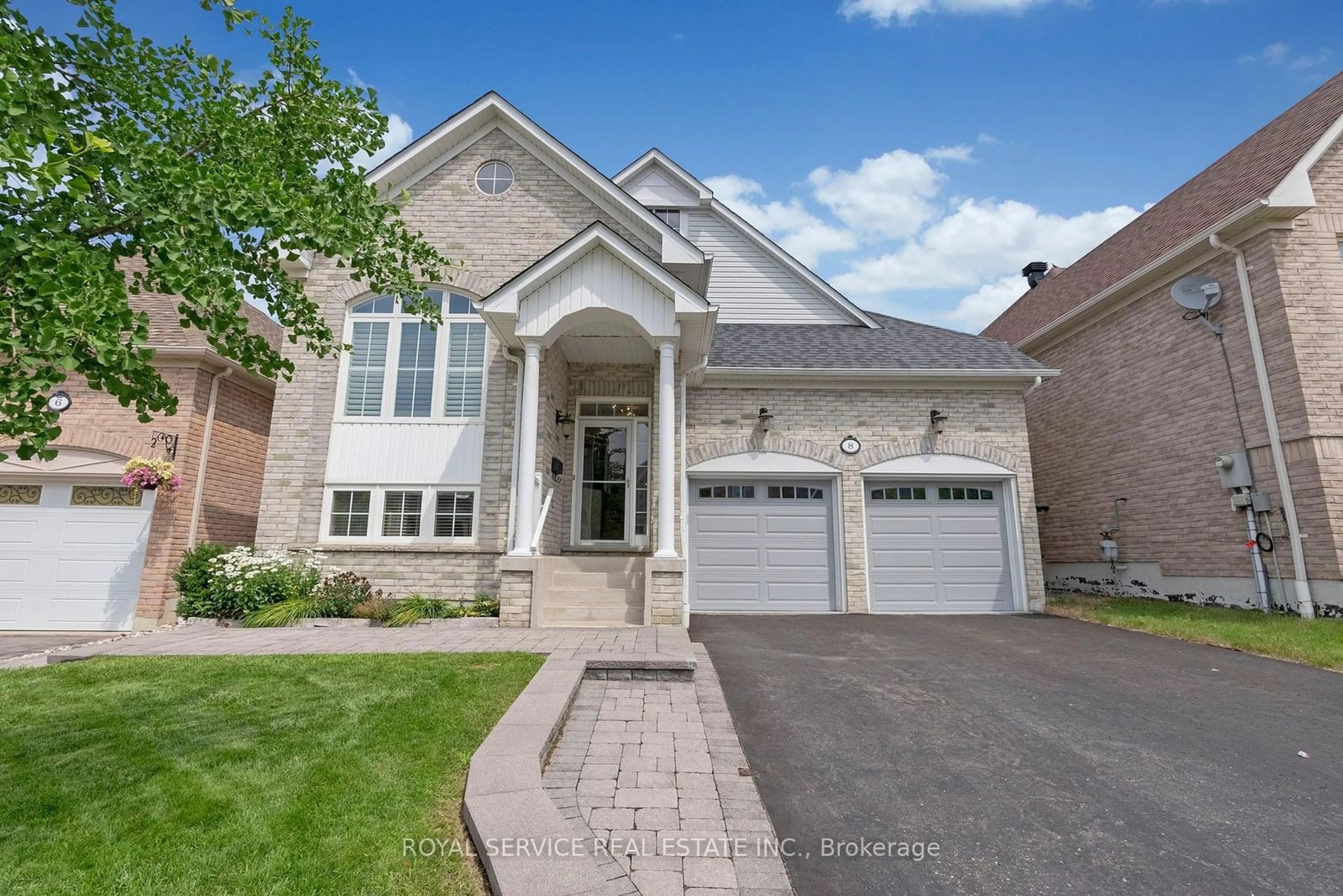 Frontside or backside of a home for 8 Slader Heights St, Ajax Ontario L1Z 1R5