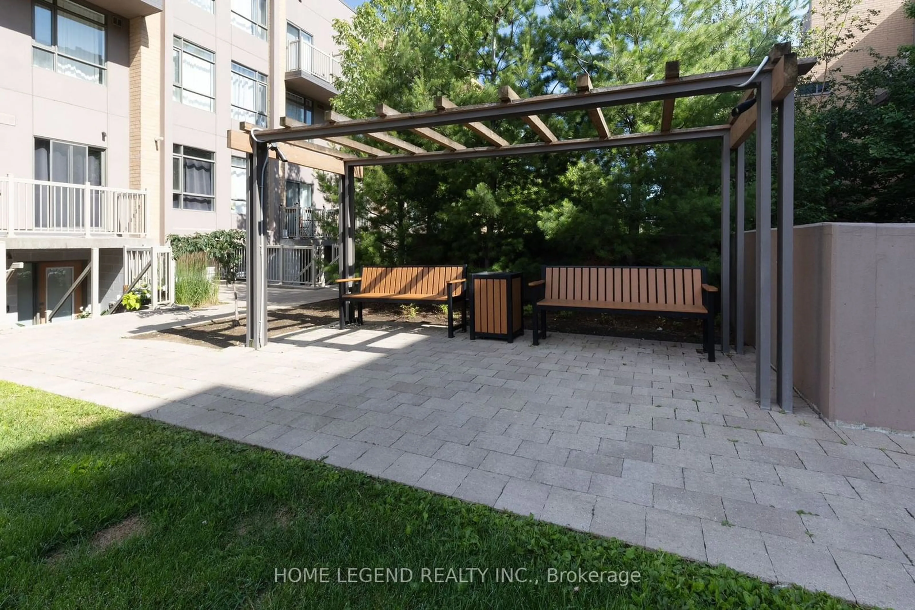 Patio for 80 Orchid Place Dr #306, Toronto Ontario M1B 0C4
