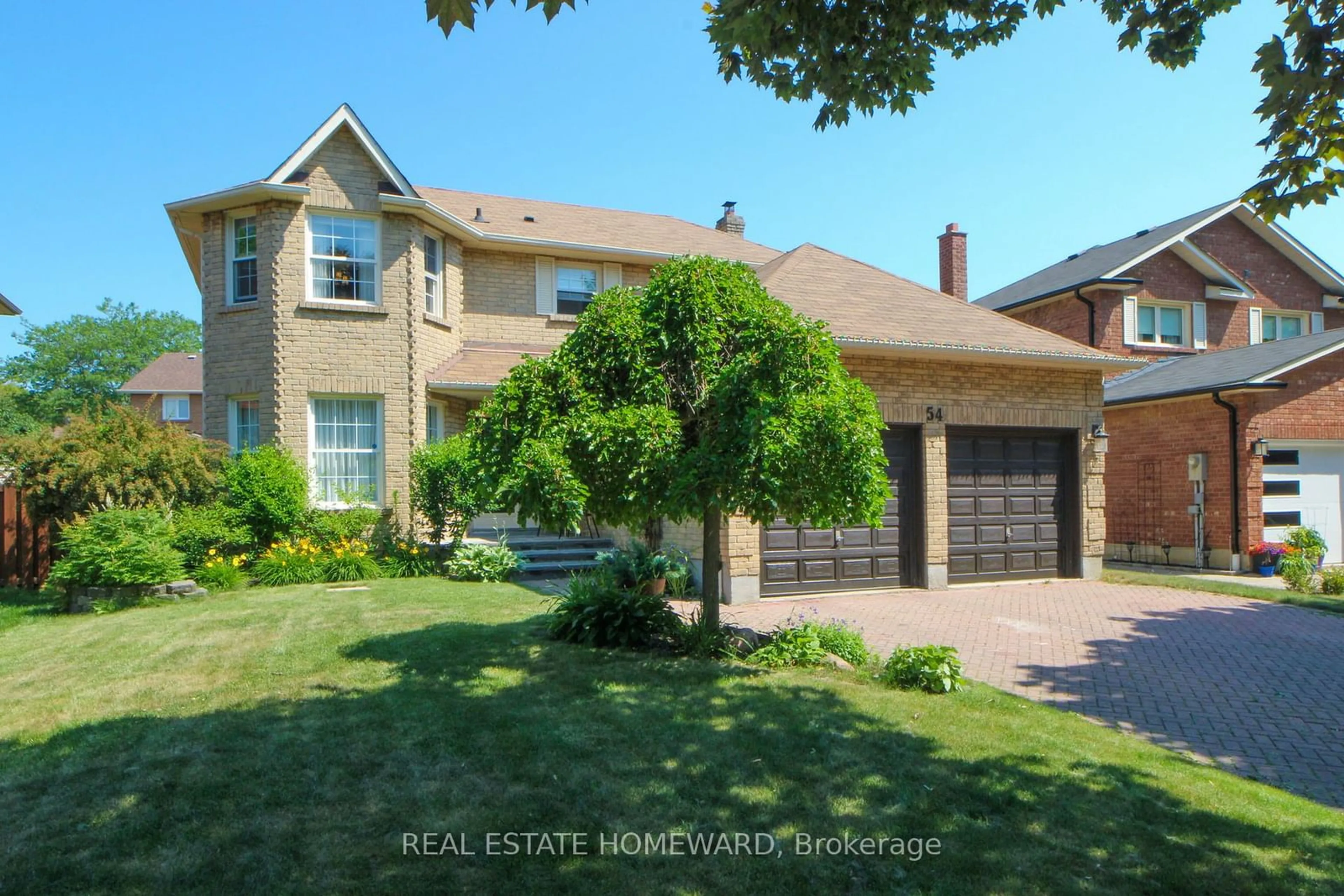 Frontside or backside of a home for 54 Stargell Dr, Whitby Ontario L1N 7X6