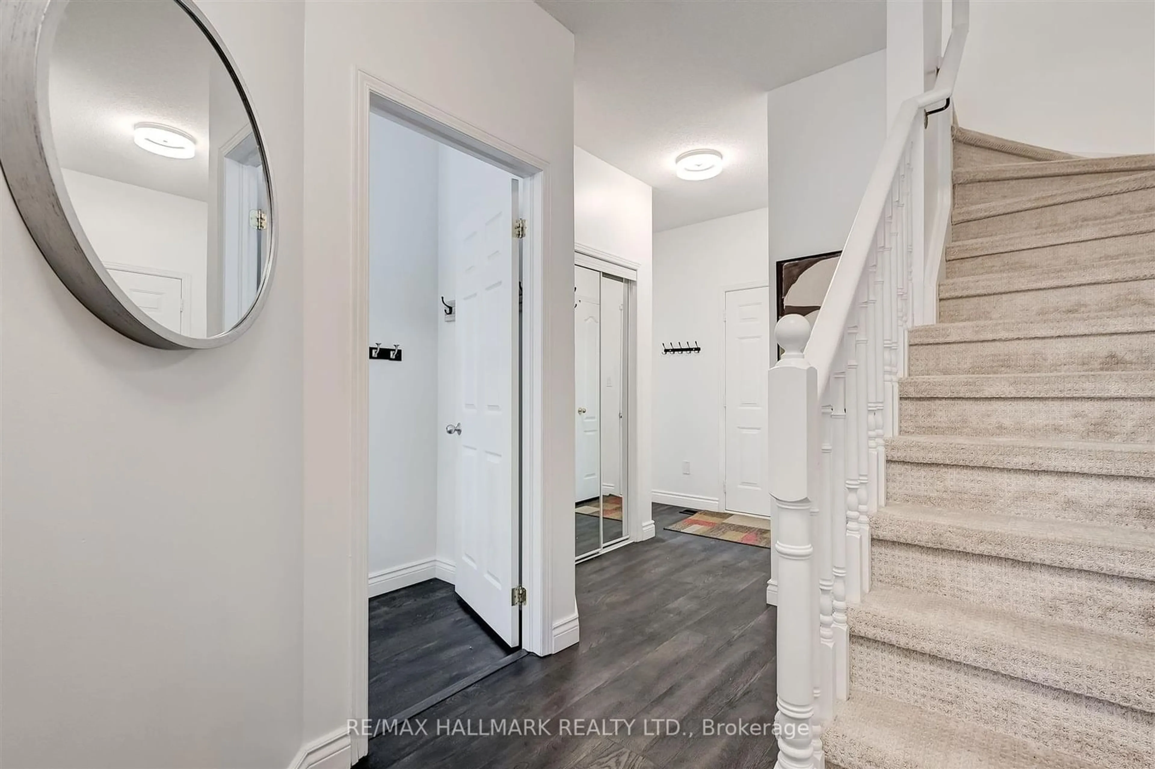 Indoor entryway for 241 Boston Ave, Toronto Ontario M4M 2V1