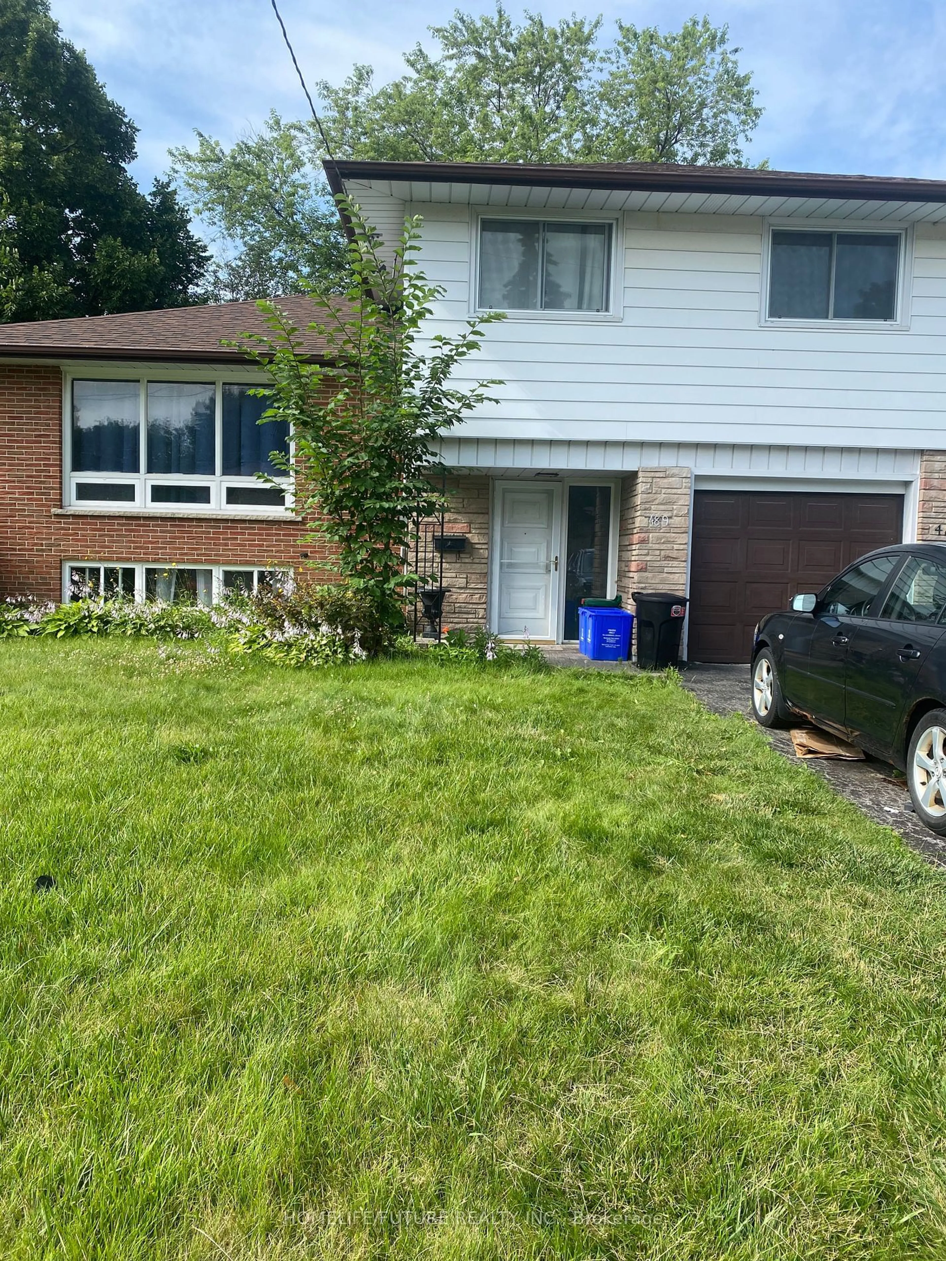 Frontside or backside of a home for 489 Juliana Dr, Oshawa Ontario L1G 2E9