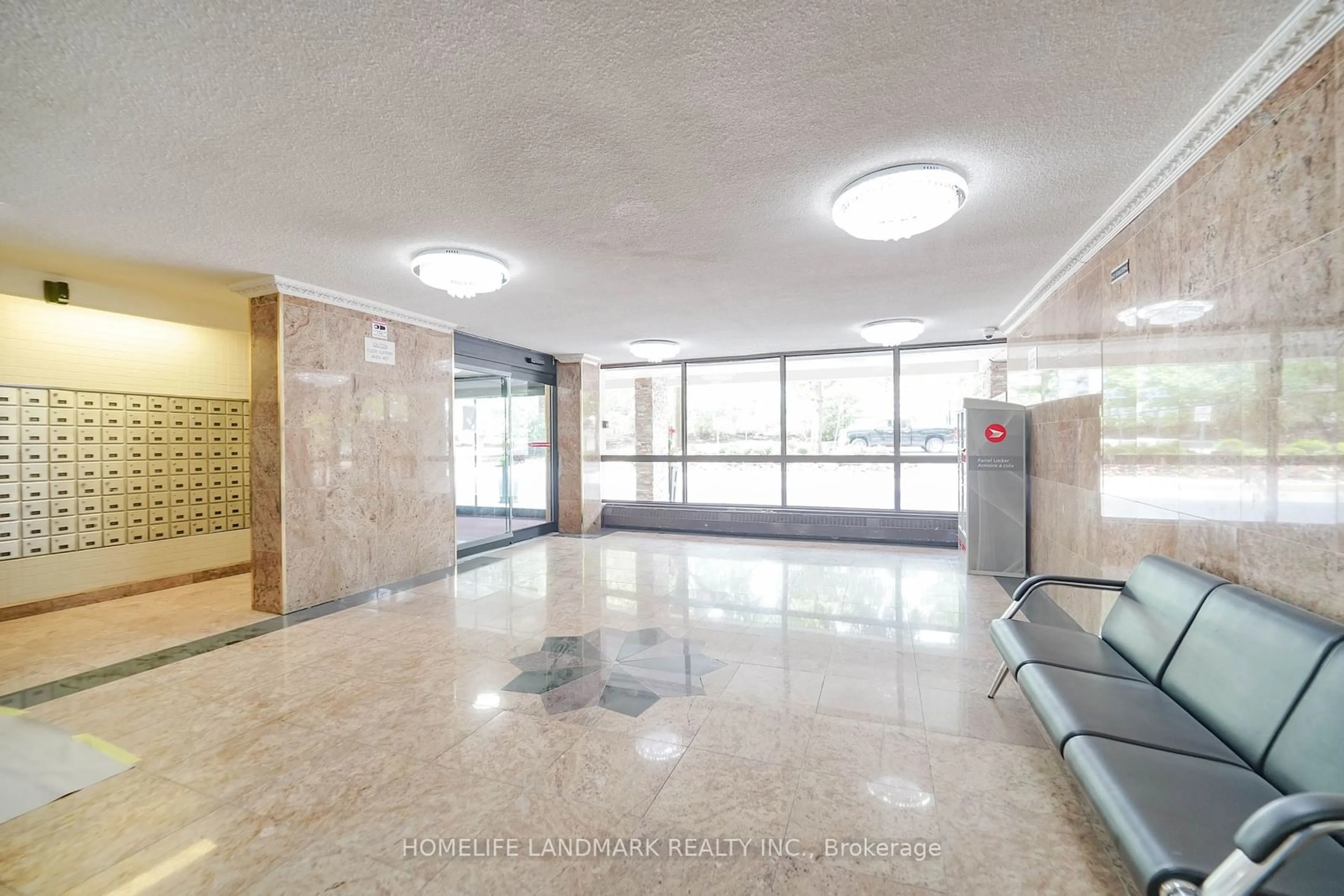 Indoor lobby for 1950 Kennedy Rd #1209, Toronto Ontario M1P 4S9