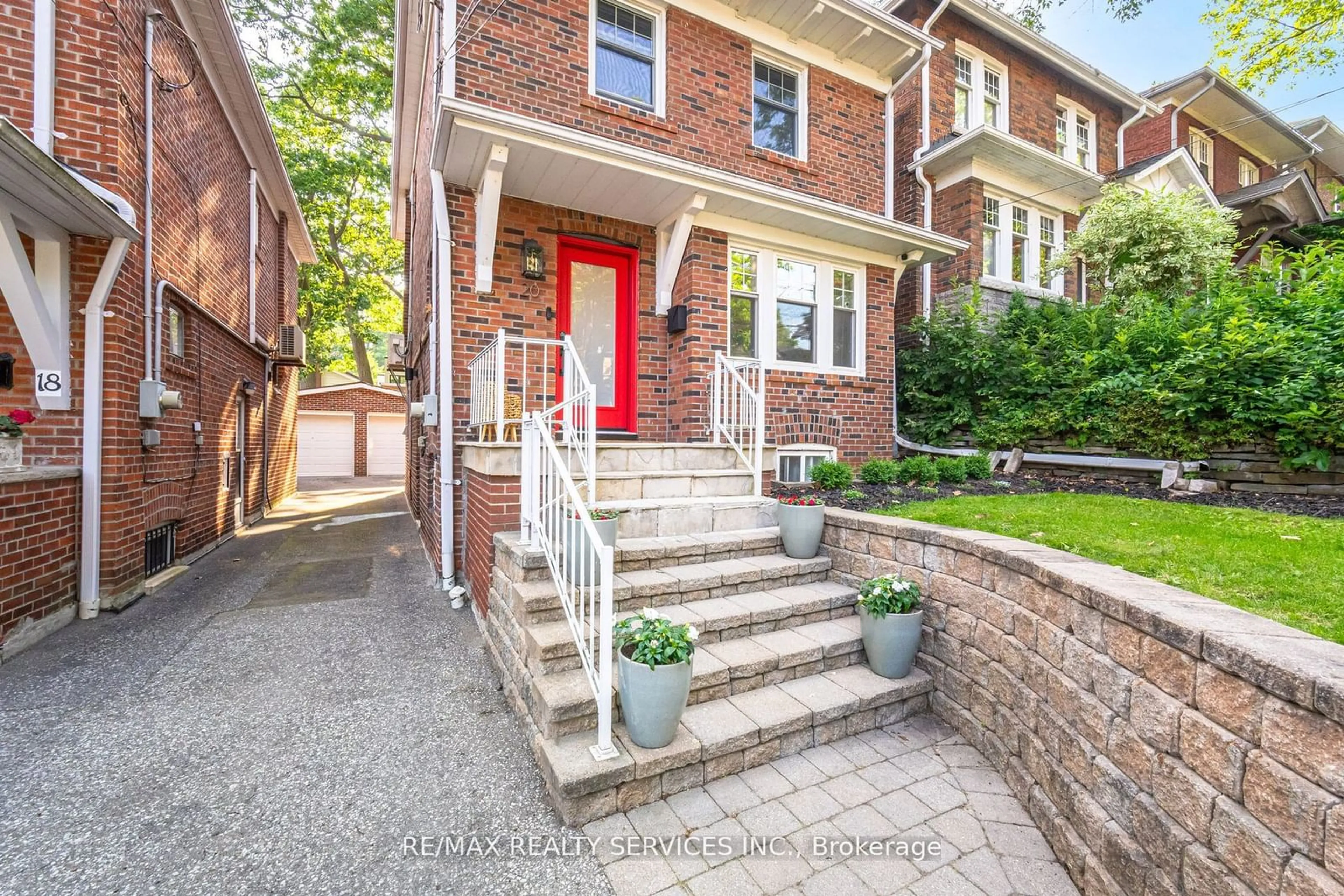 Home with brick exterior material for 20 Courcelette Rd, Toronto Ontario M1N 2S8