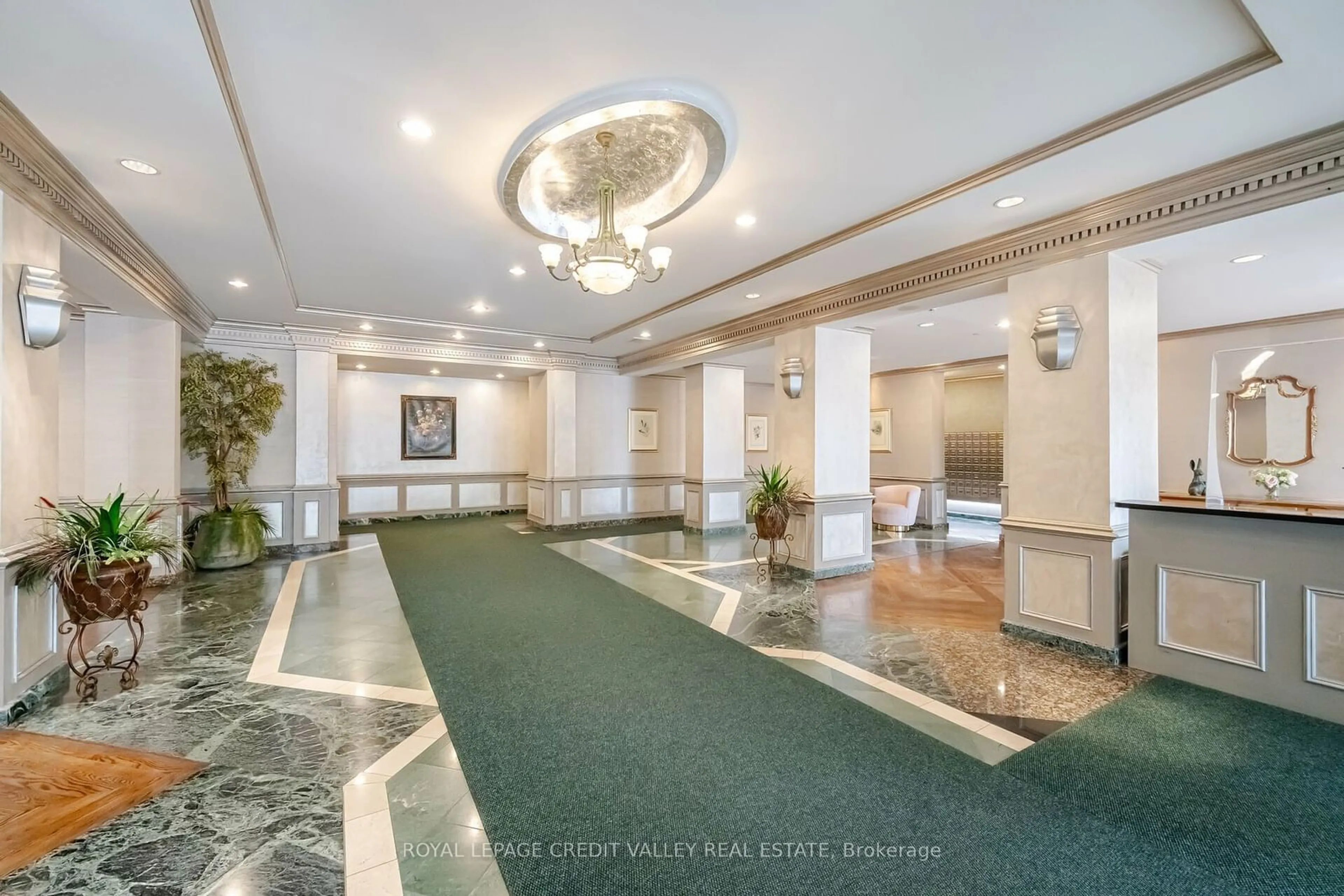 Indoor lobby for 168 Bonis Ave #1506, Toronto Ontario M1T 3V6