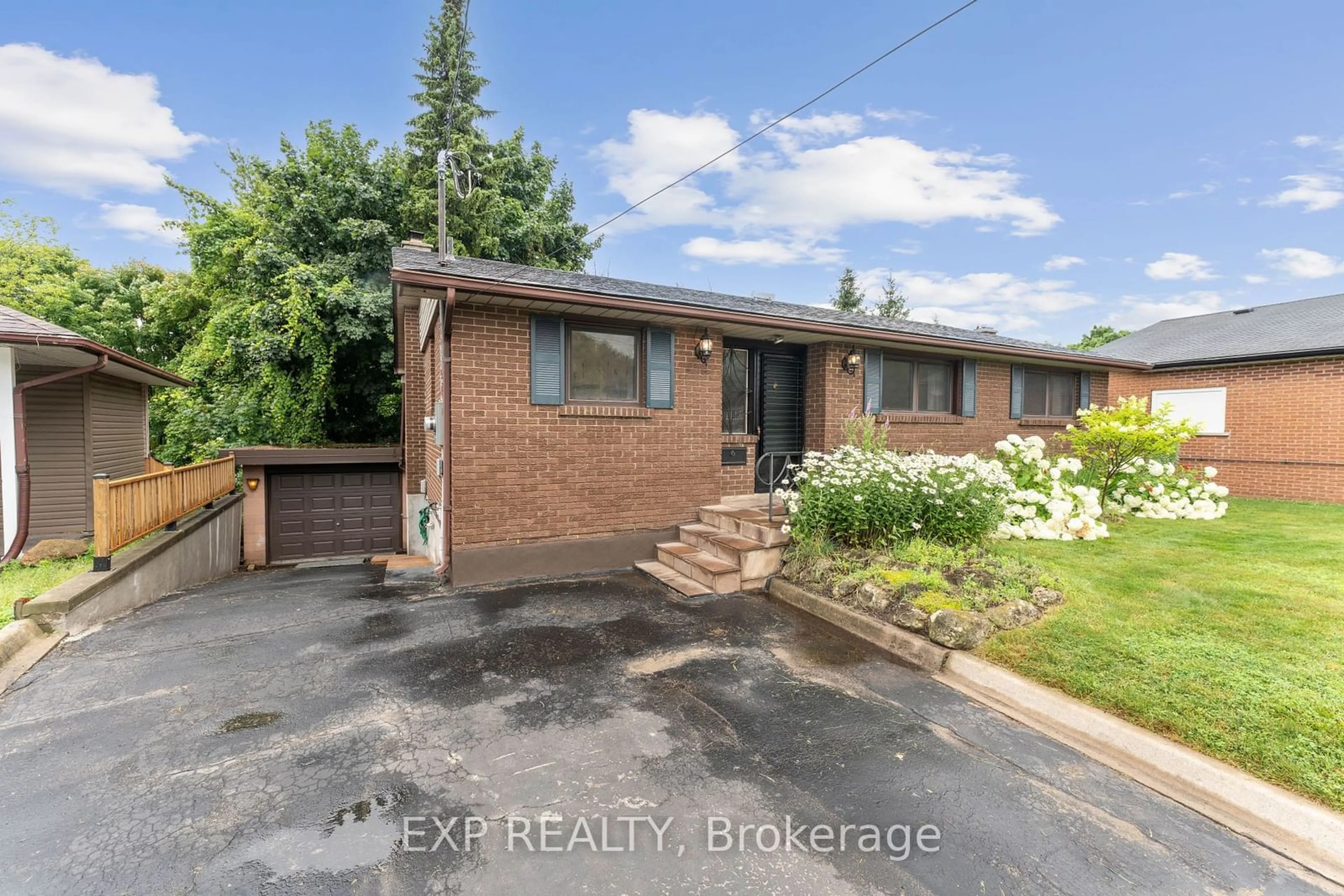 Frontside or backside of a home for 1139 Wakefield Cres, Oshawa Ontario L1H 1V8