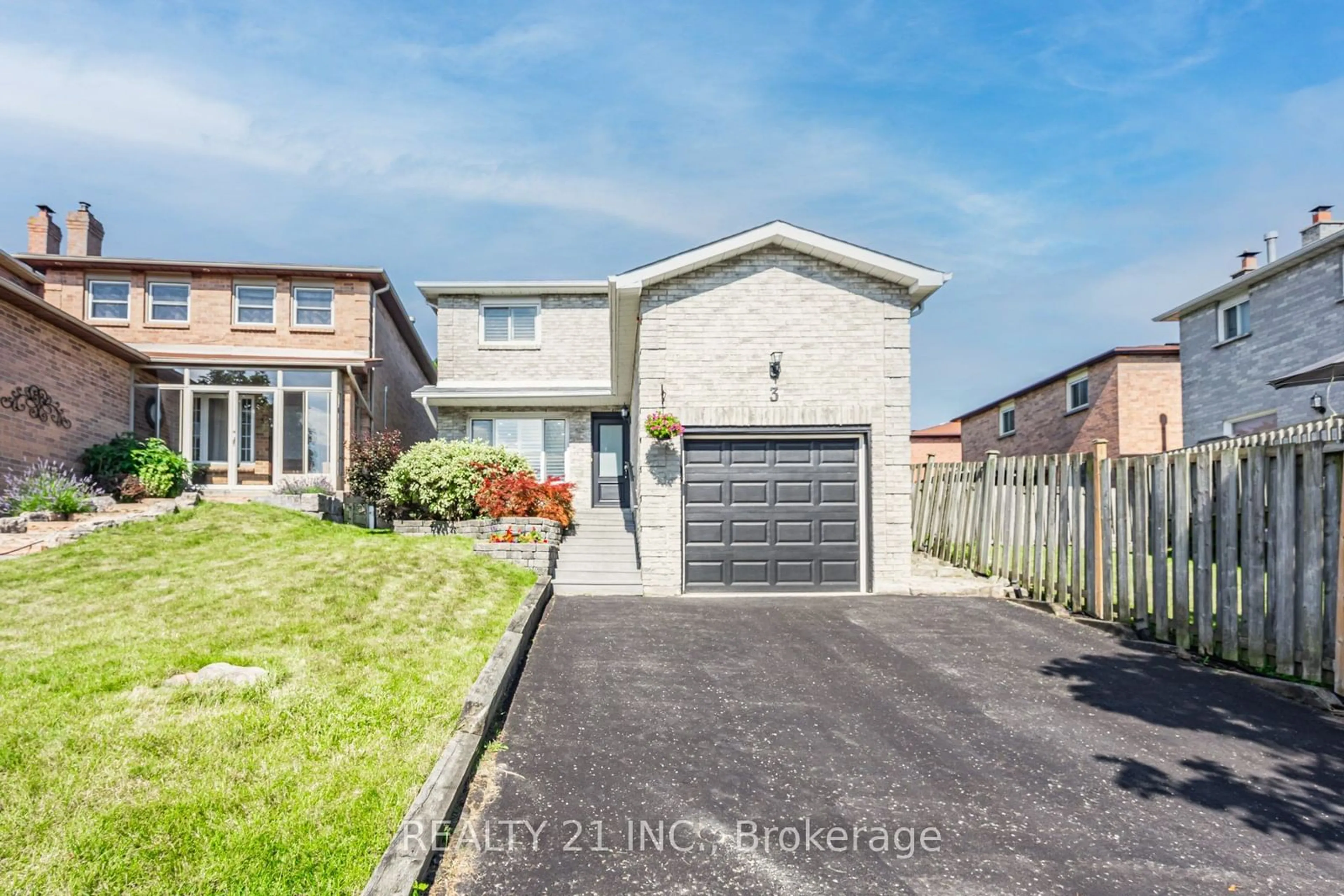 Frontside or backside of a home for 3 Palmer Dr, Ajax Ontario L1S 5W9