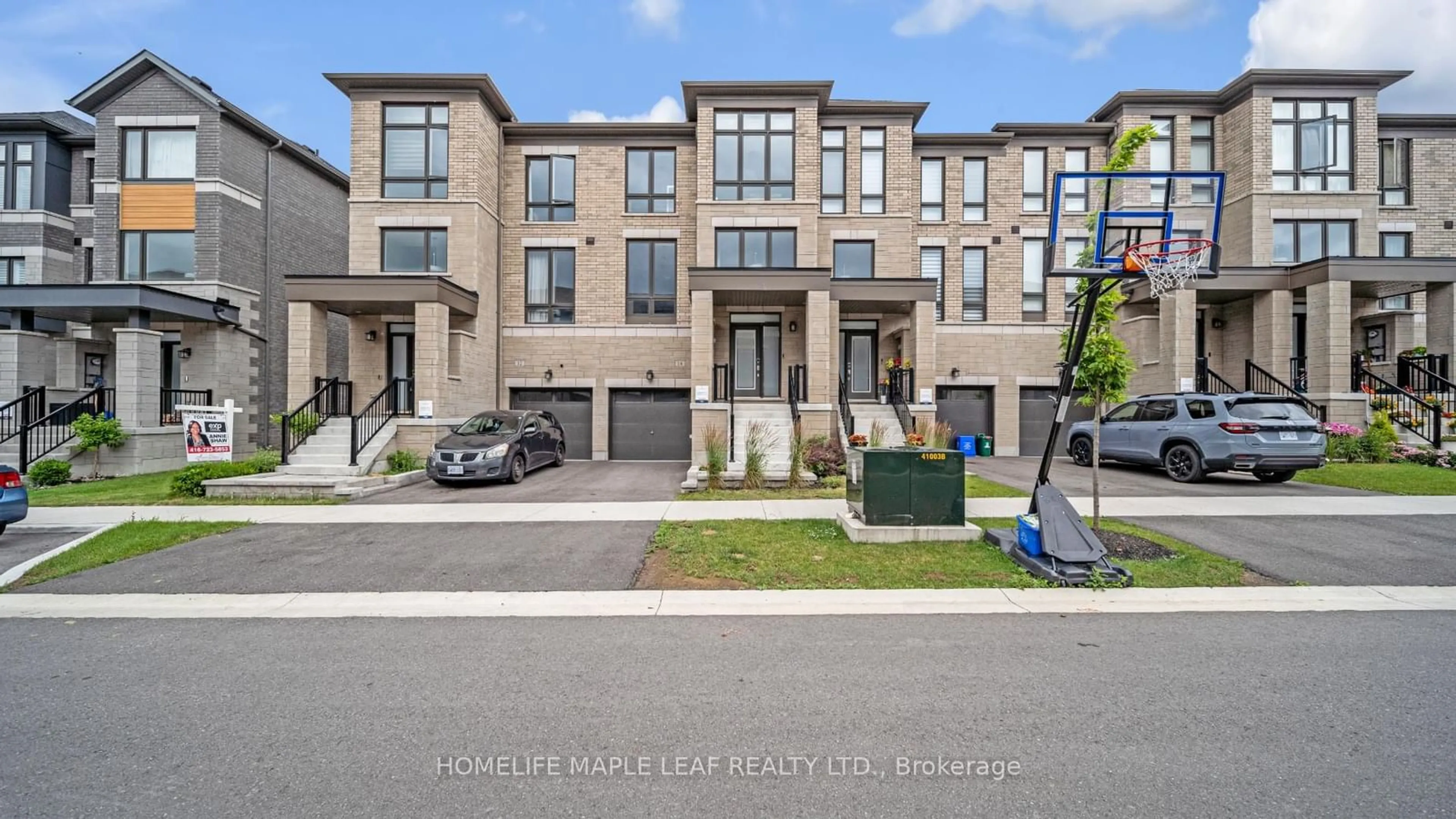 A pic from exterior of the house or condo for 14 Douet Lane, Ajax Ontario L1Z 0V4