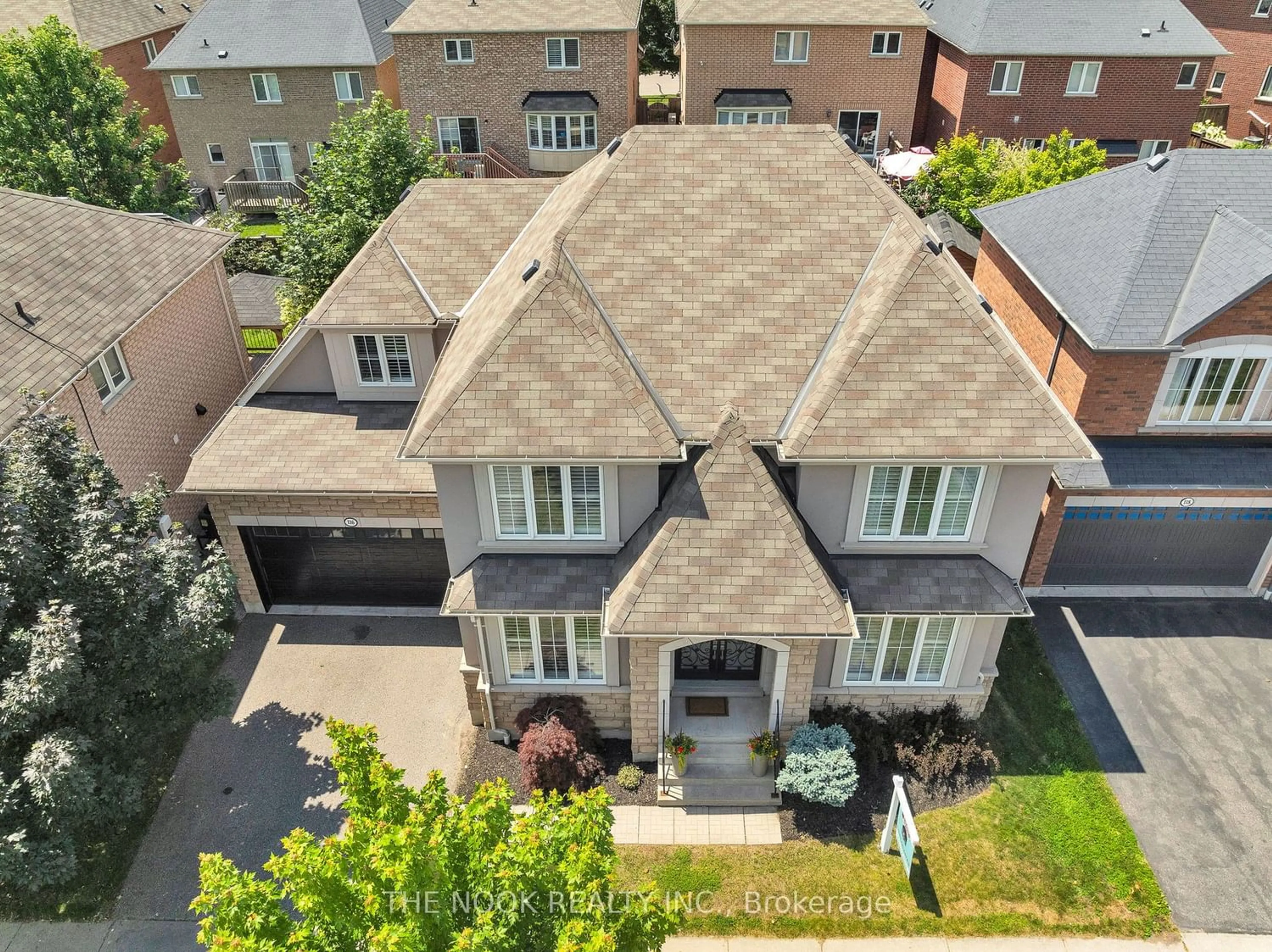 Frontside or backside of a home for 116 Gillett Dr, Ajax Ontario L1Z 0J3