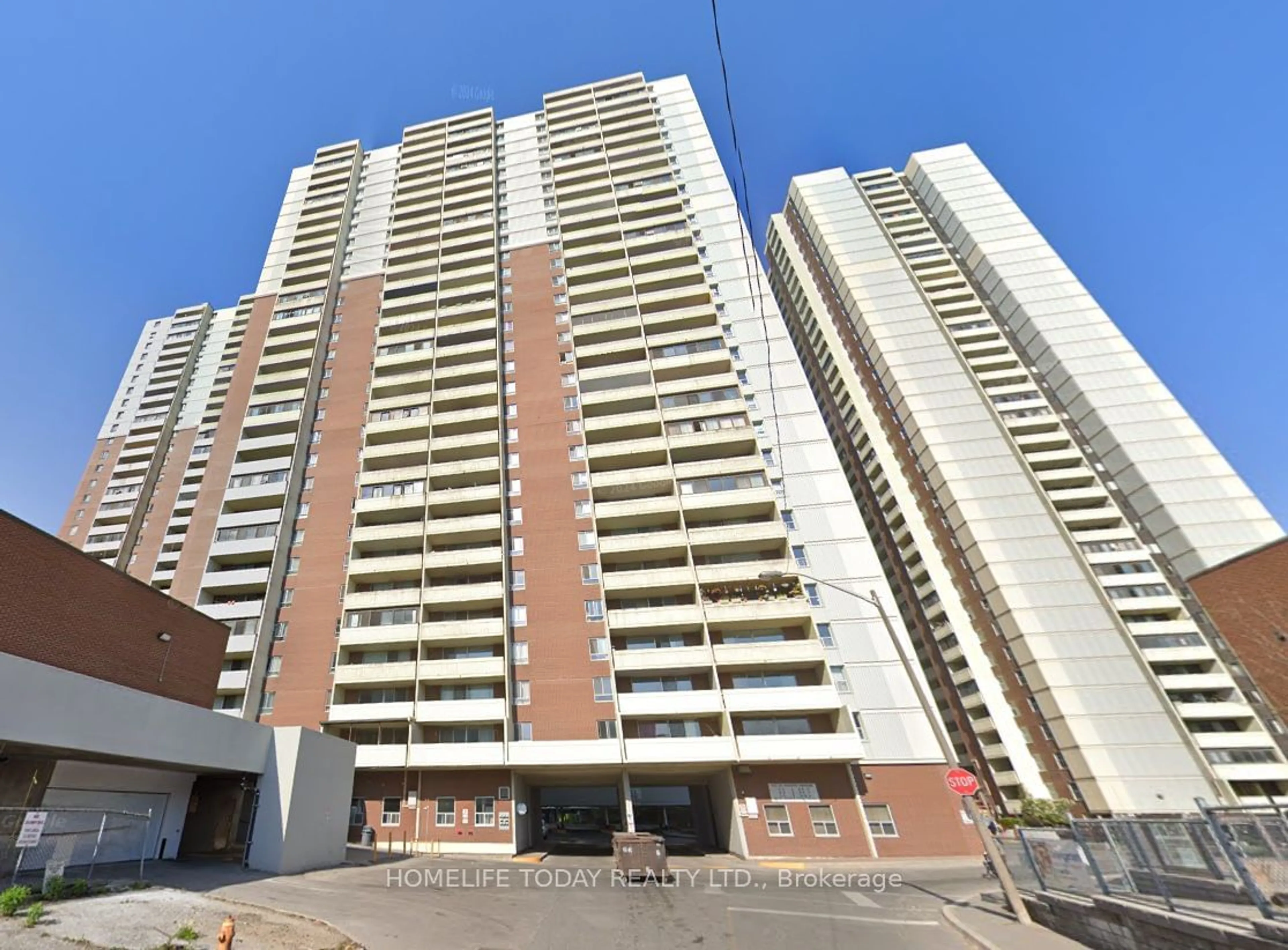 A pic from exterior of the house or condo for 5 Massey Sq #2514, Toronto Ontario M4C 5L6