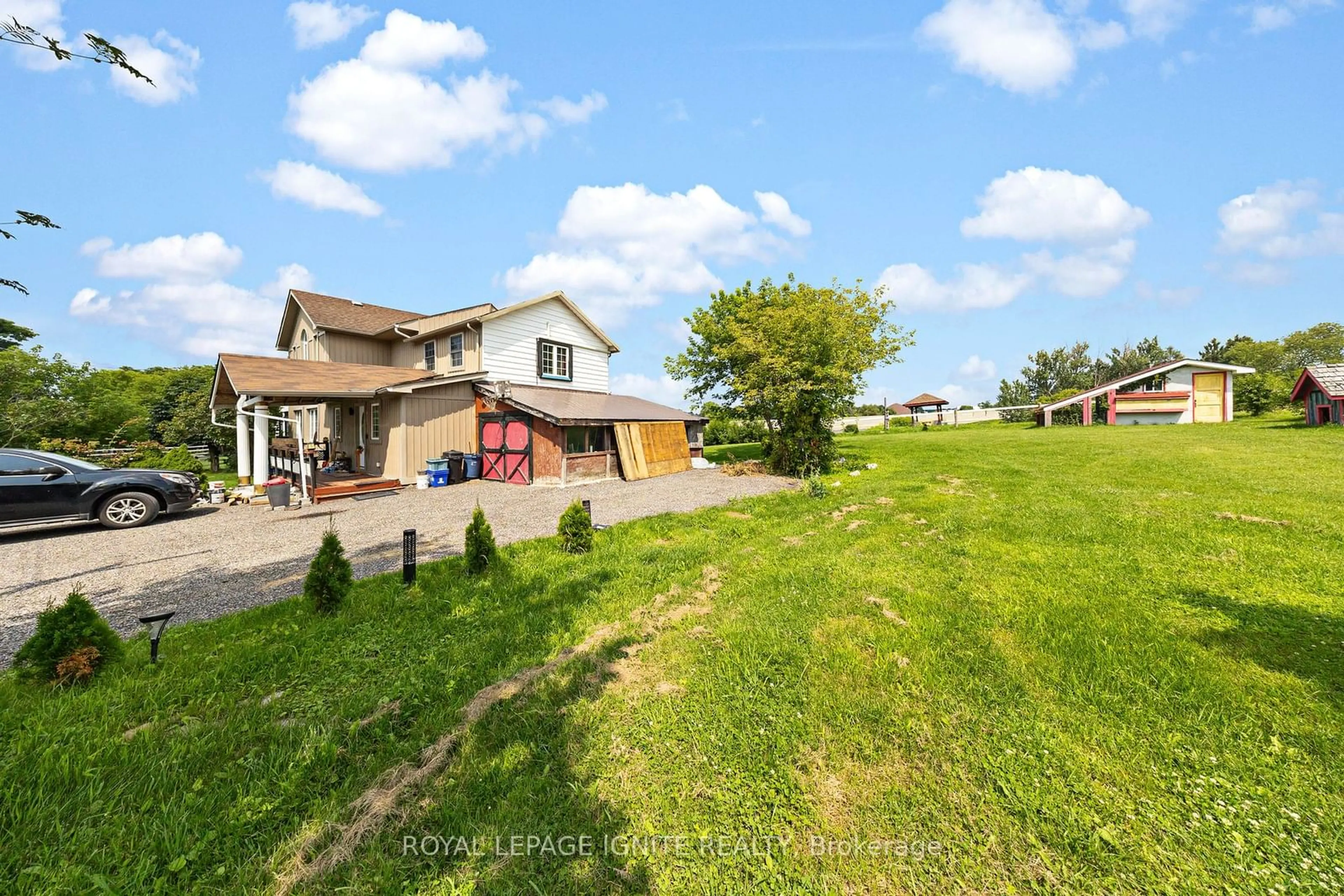 Frontside or backside of a home for 24 Tamblyn Rd, Clarington Ontario L0B 1M0