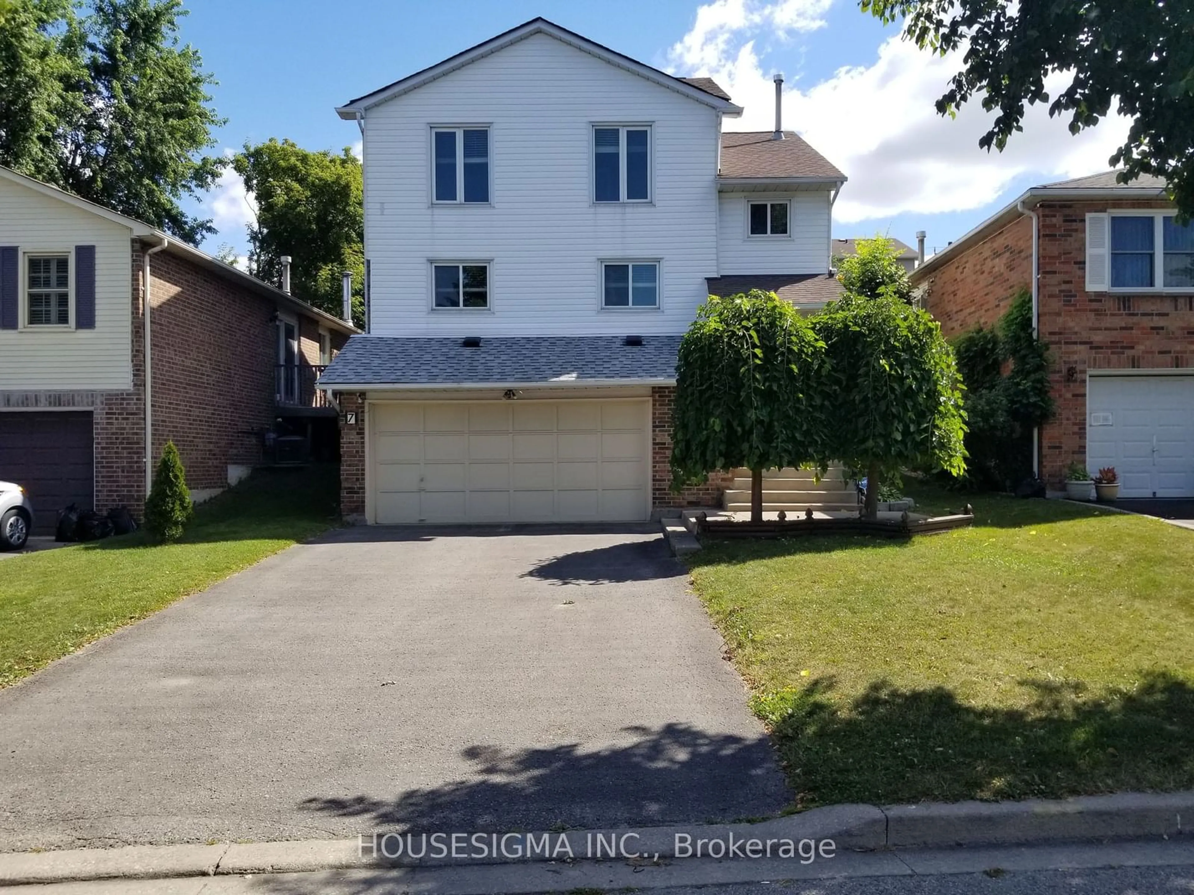 Frontside or backside of a home for 7 Wright Cres, Ajax Ontario L1S 6S7