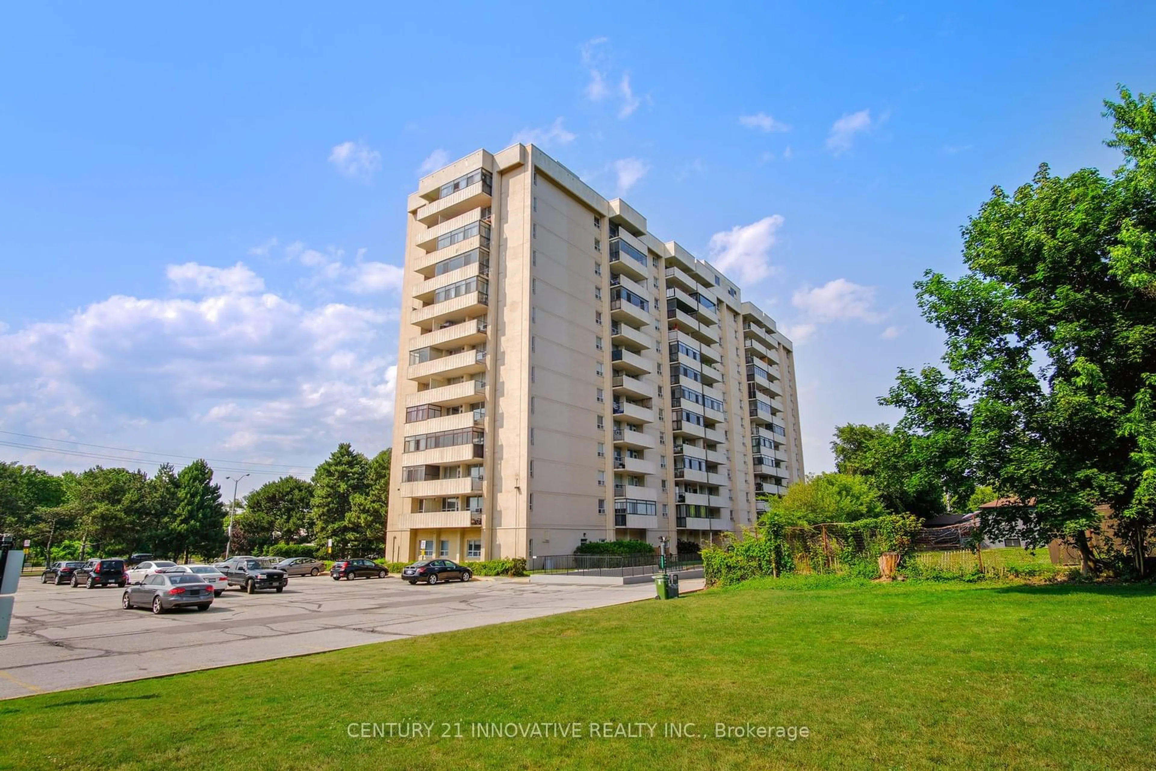 A pic from exterior of the house or condo for 3311 Kingston Rd #1111, Toronto Ontario M1M 1R1