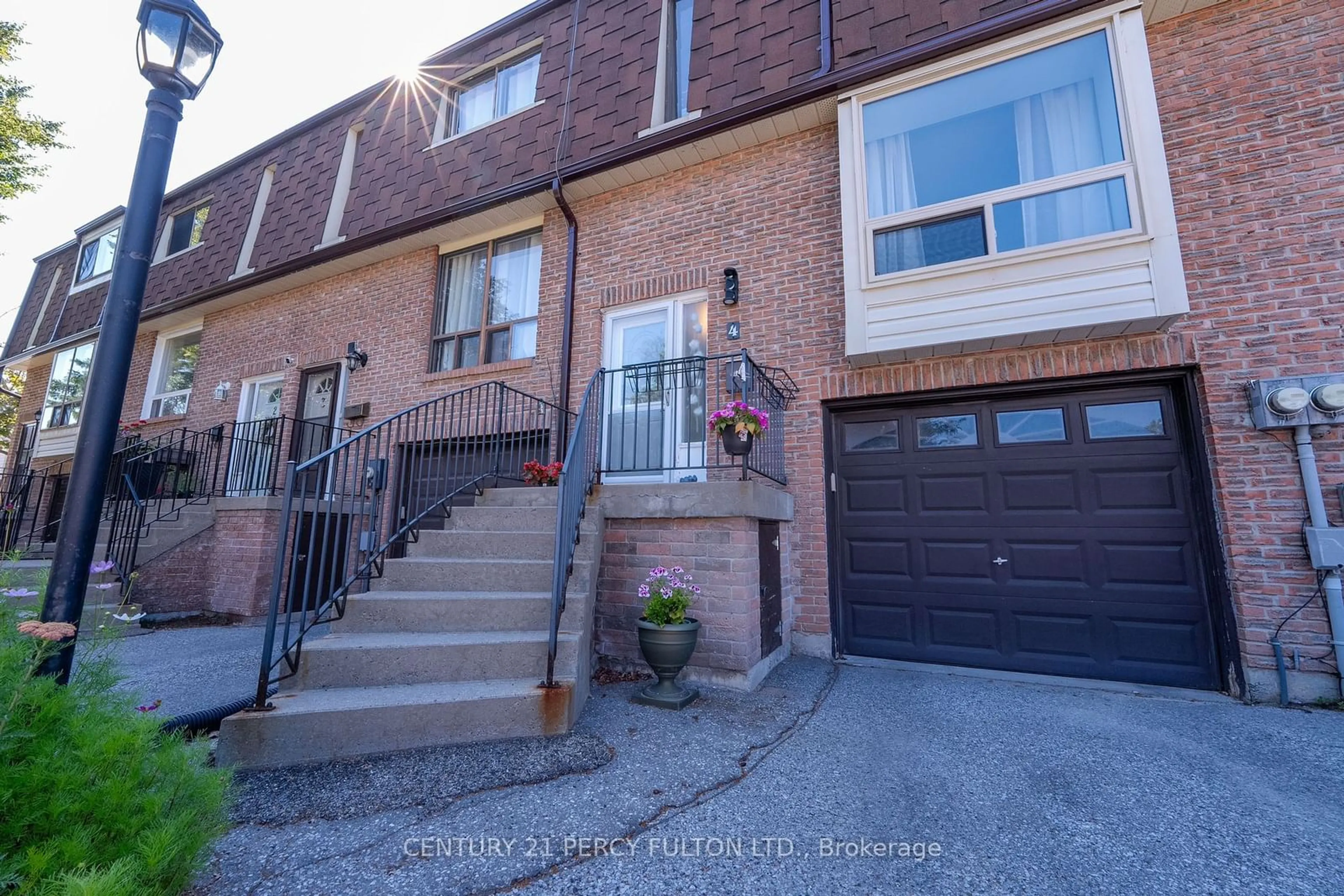 A pic from exterior of the house or condo for 350 Camelot Crt #4, Oshawa Ontario L1G 6P7
