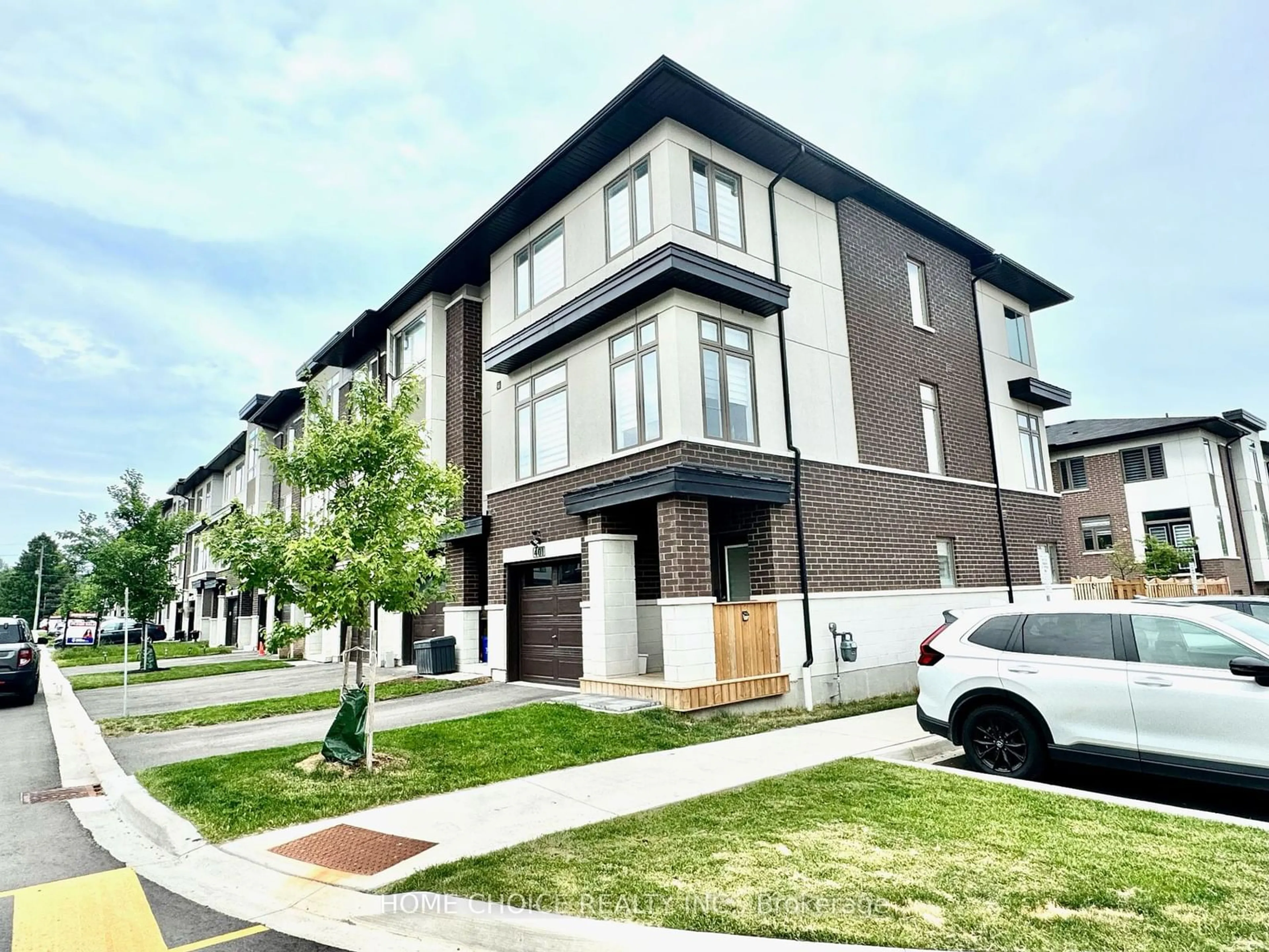 A pic from exterior of the house or condo for 250 Finch Ave #401, Pickering Ontario L1V 0G6