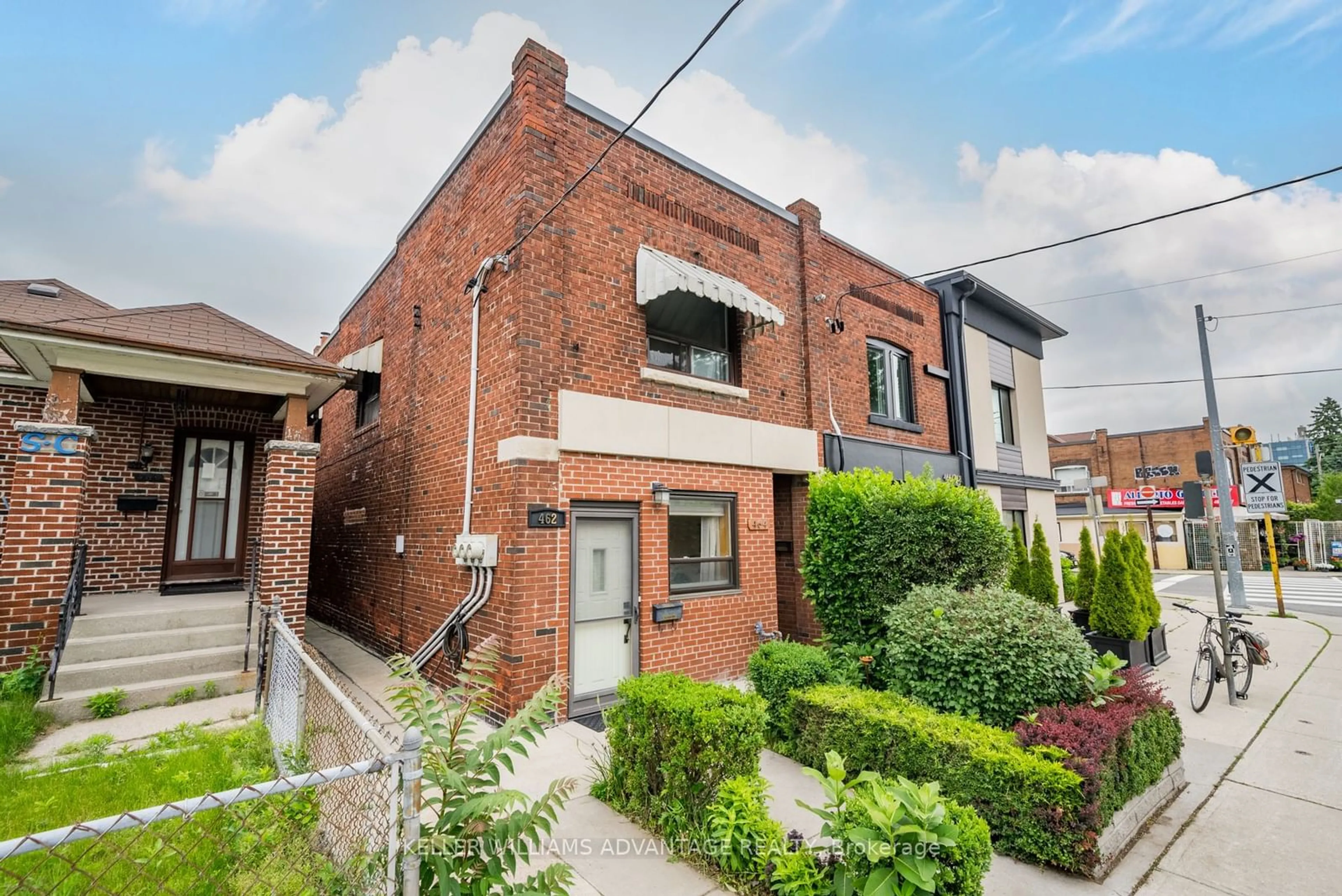 Home with brick exterior material for 462&464 Sammon Ave, Toronto Ontario M4J 2B2