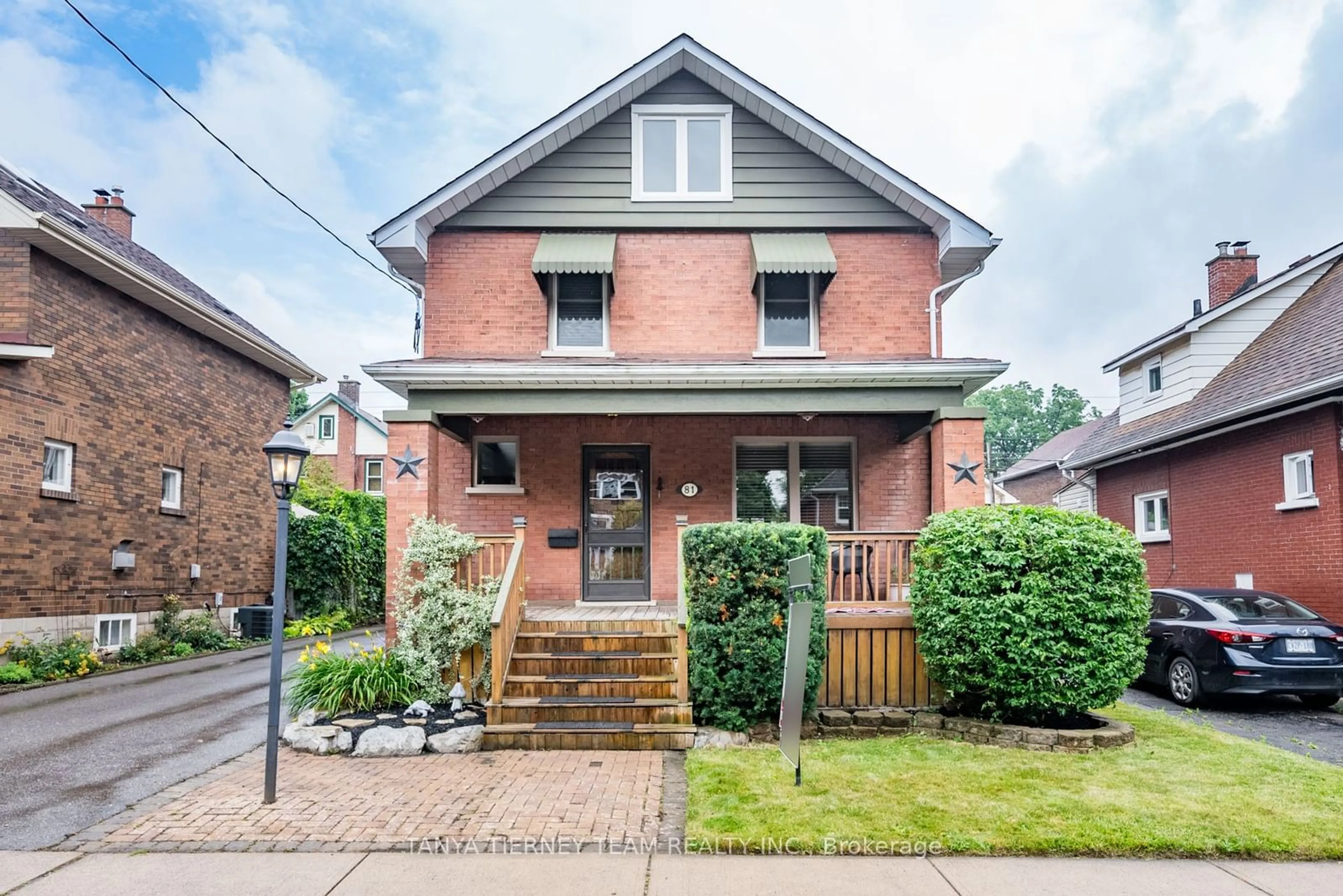 Home with brick exterior material for 81 Rowe St, Oshawa Ontario L1H 5P7