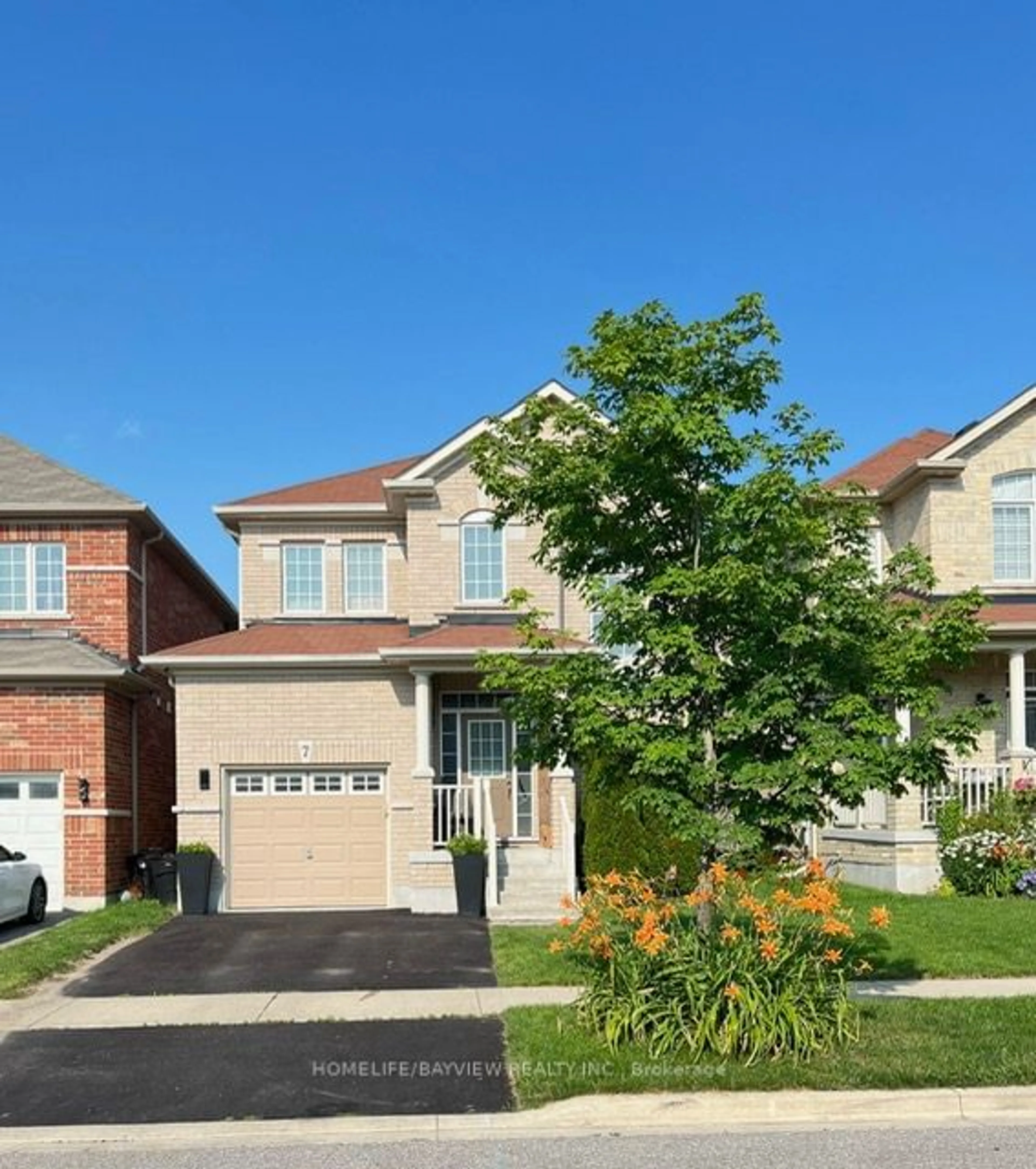 A pic from exterior of the house or condo for 7 McDonald Cres, Clarington Ontario L1B 0E2