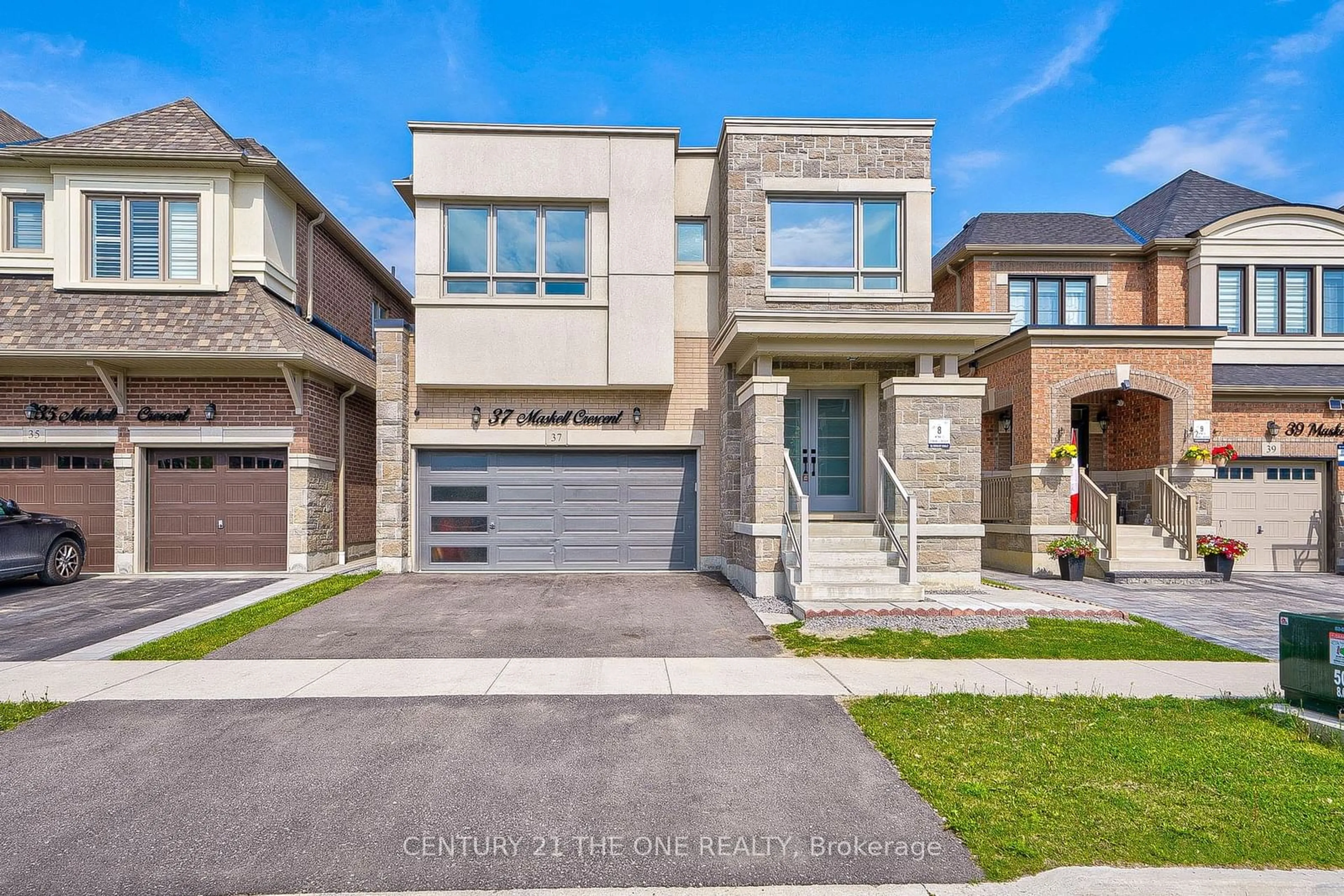 Frontside or backside of a home for 37 Maskell Cres, Whitby Ontario L1P 0J6