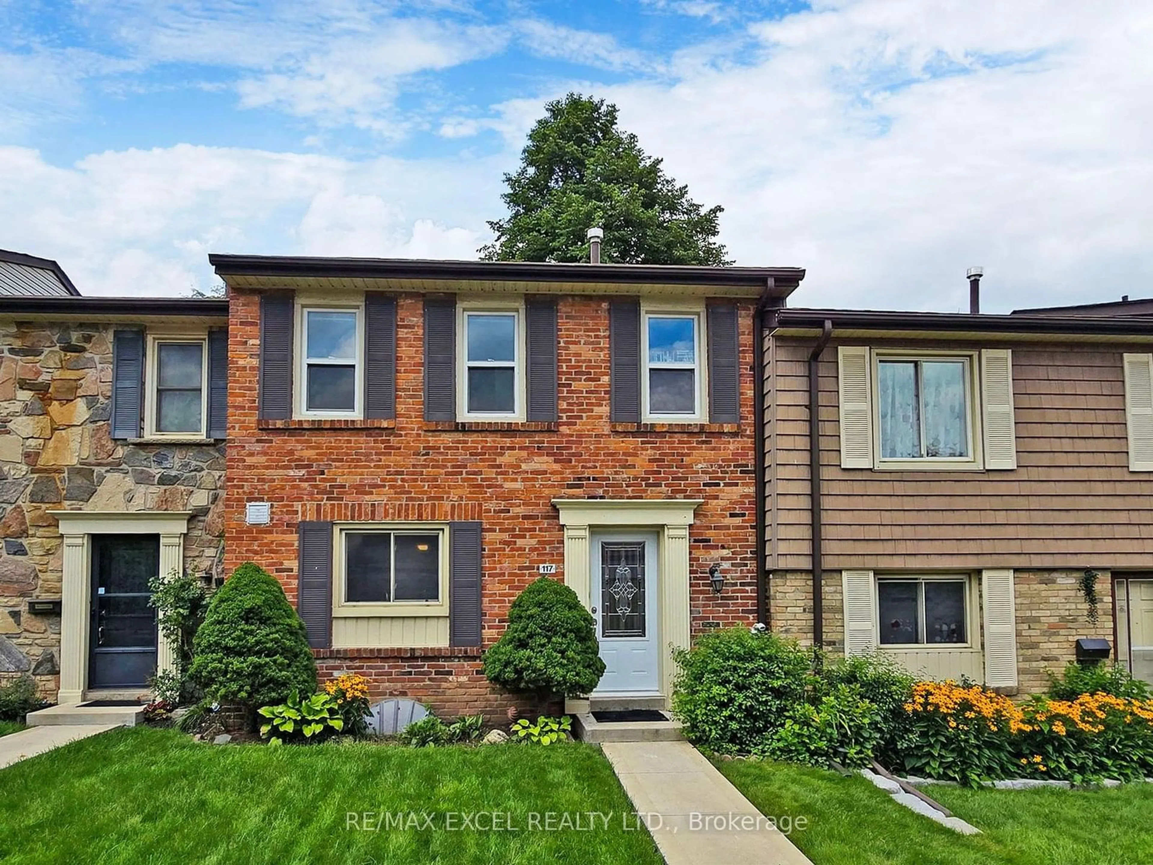 Home with brick exterior material for 117 Palmdale Dr #59, Toronto Ontario M1T 1P2