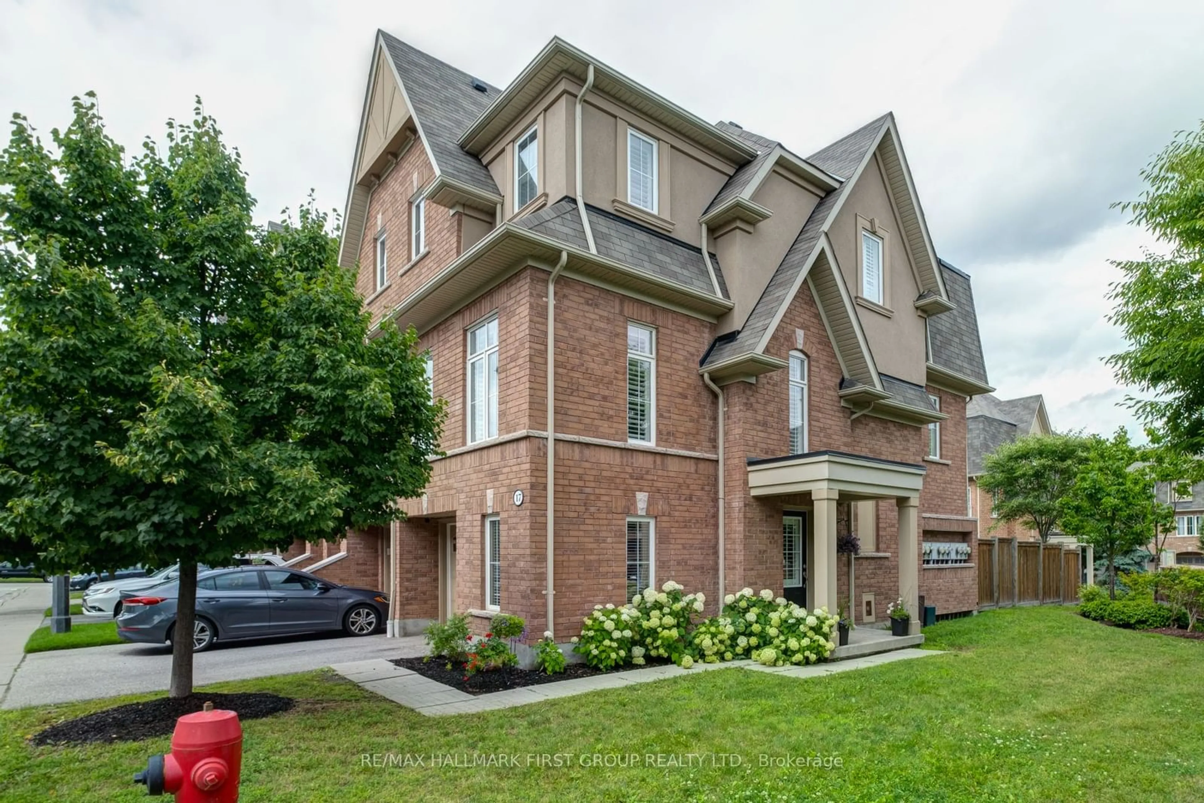 A pic from exterior of the house or condo for 17 Burtonbury Lane, Ajax Ontario L1Z 0C3