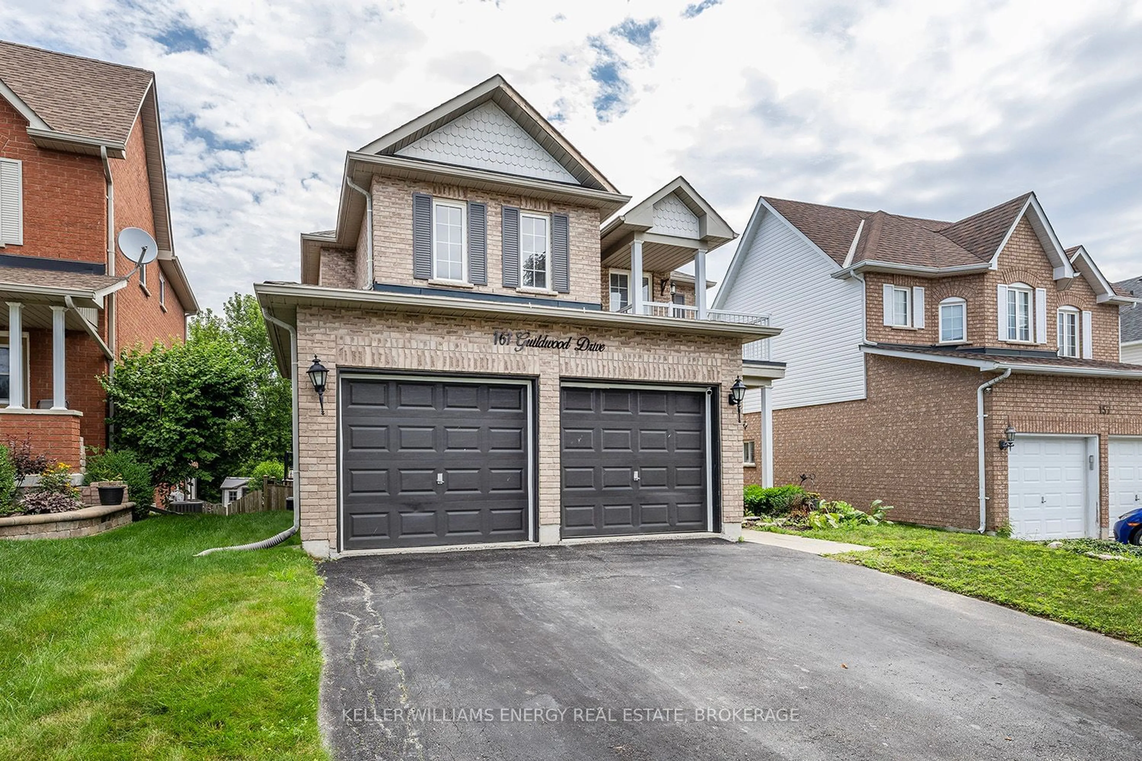 Frontside or backside of a home for 161 Guildwood Dr, Clarington Ontario L1C 5C9