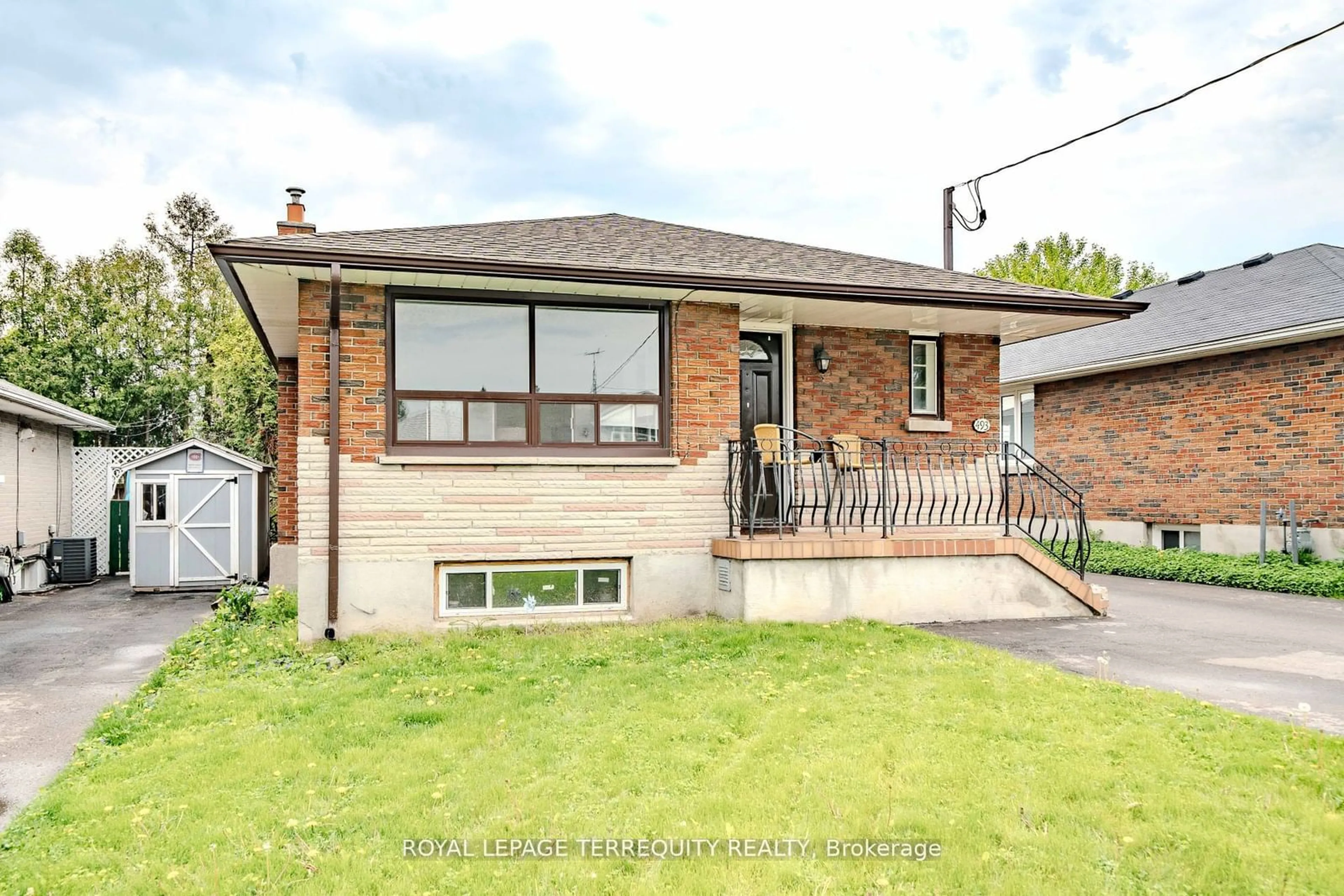 Frontside or backside of a home for 493 Lowell Ave, Oshawa Ontario L1J 2X6