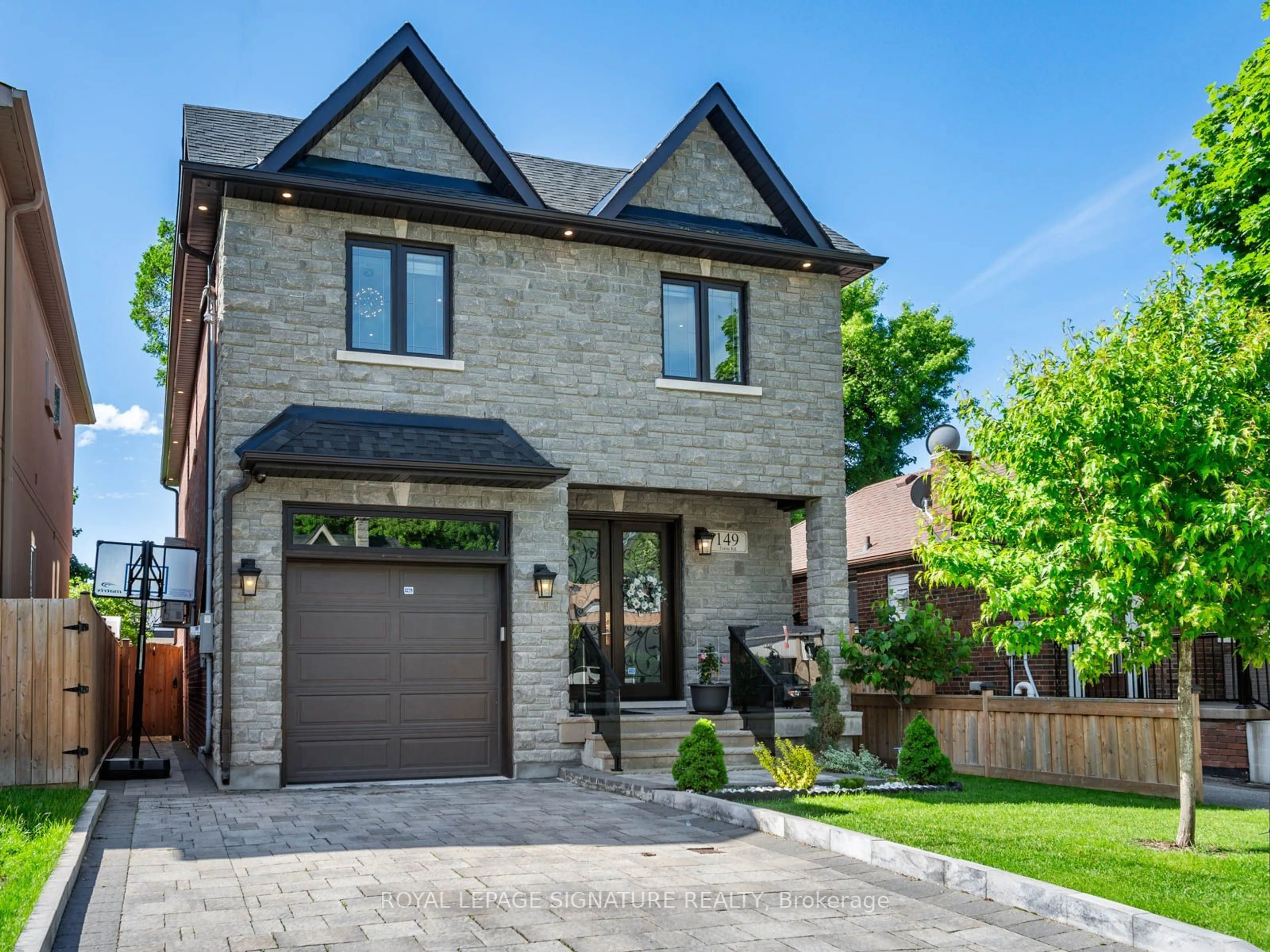 Home with brick exterior material for 149 Ferris Rd, Toronto Ontario M4B 1G7