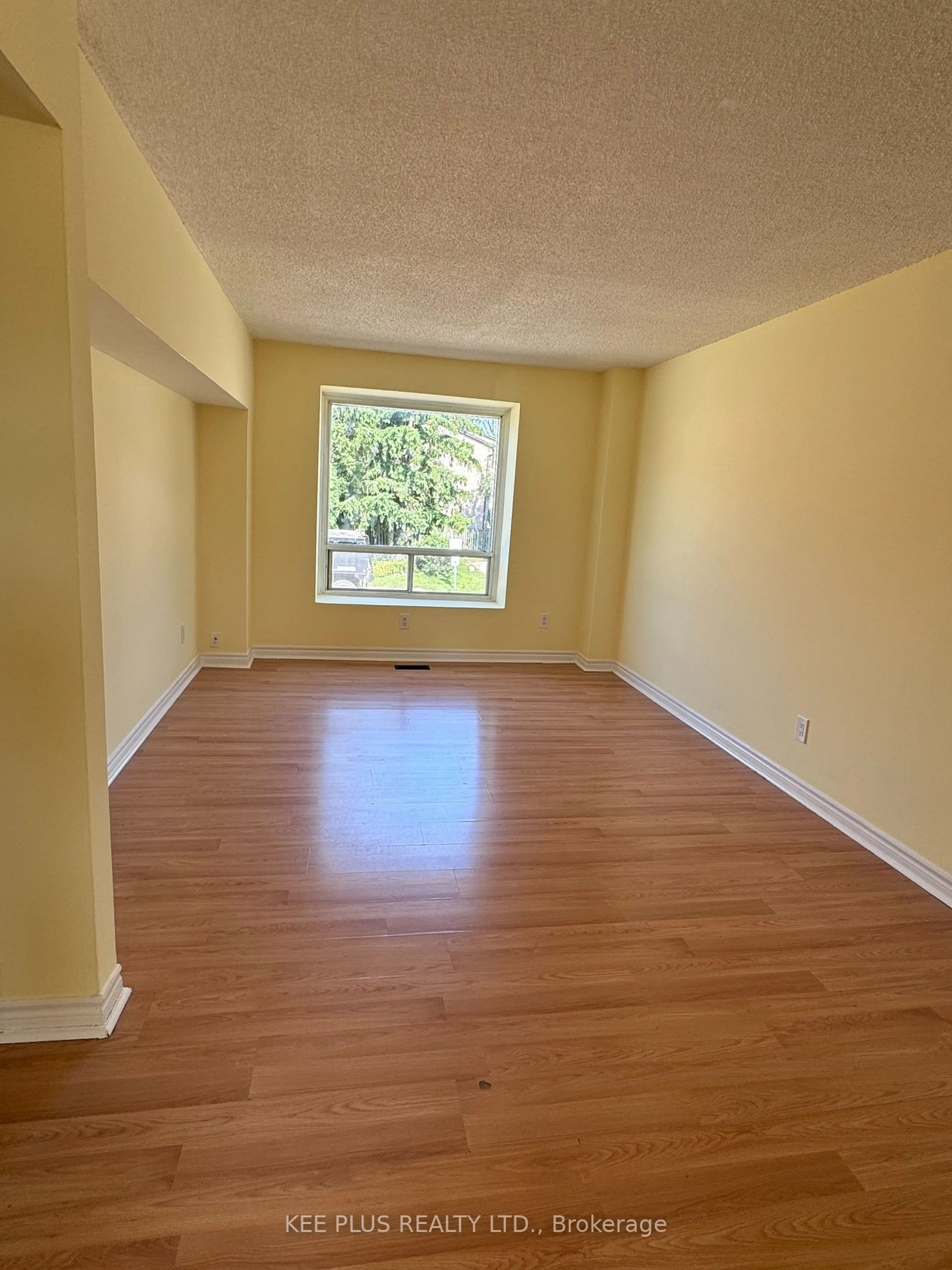 A pic of a room for 55 Collinsgrove Rd #305, Toronto Ontario M1E 4Z2