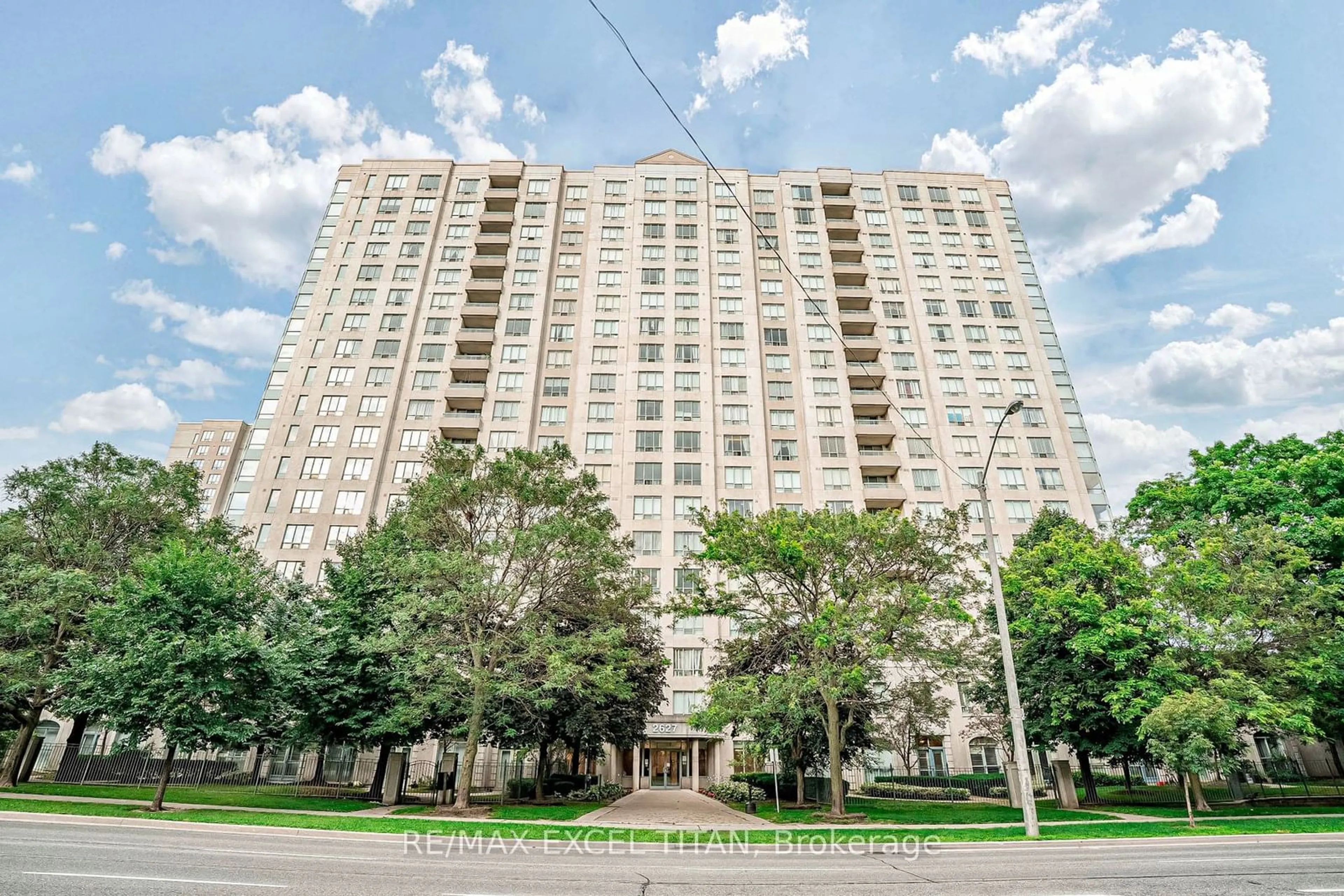 A pic from exterior of the house or condo for 2627 Mccowan Rd #615, Toronto Ontario M1S 5T1