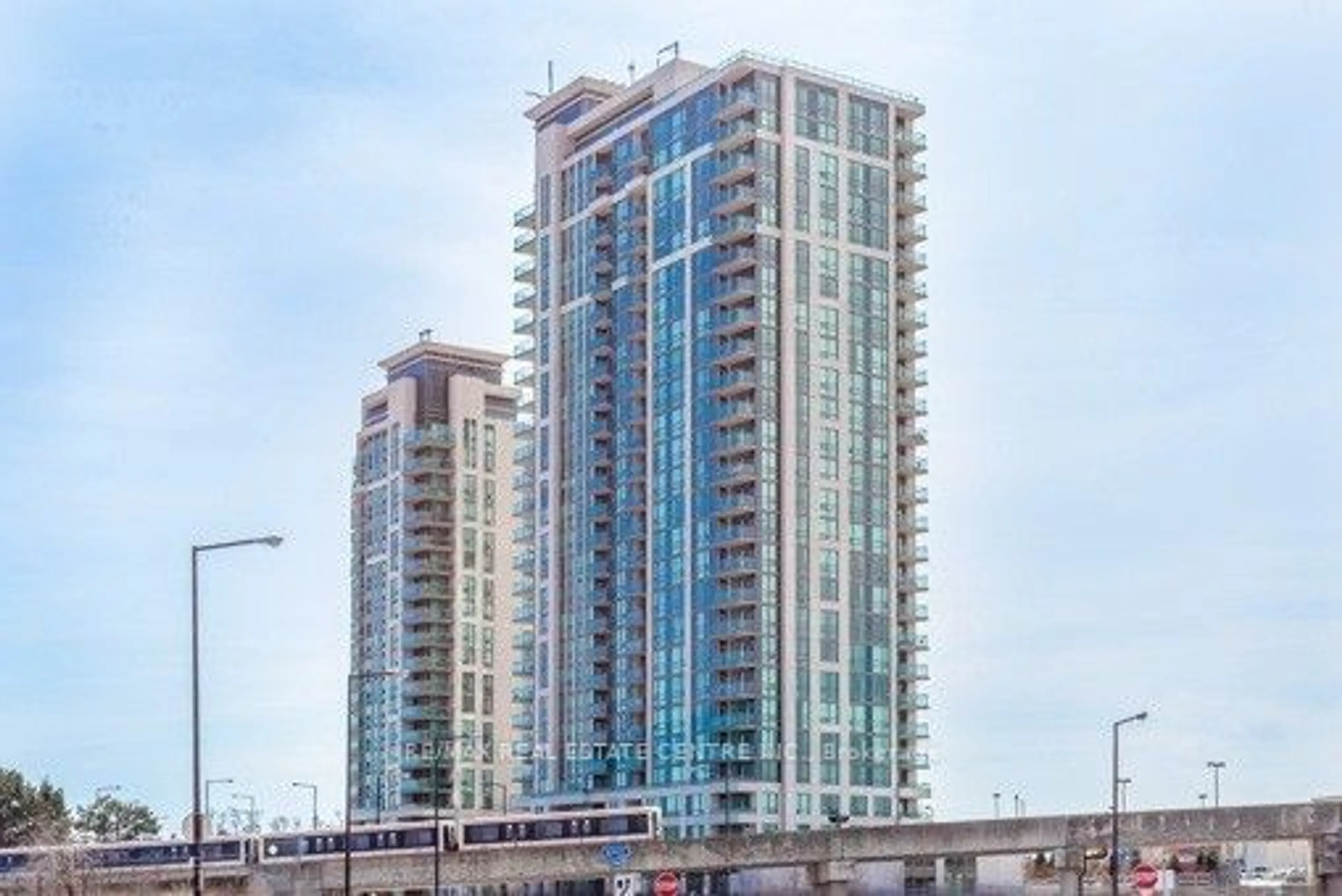 A pic from exterior of the house or condo for 88 Grangeway Ave #801, Toronto Ontario M1H 0A2